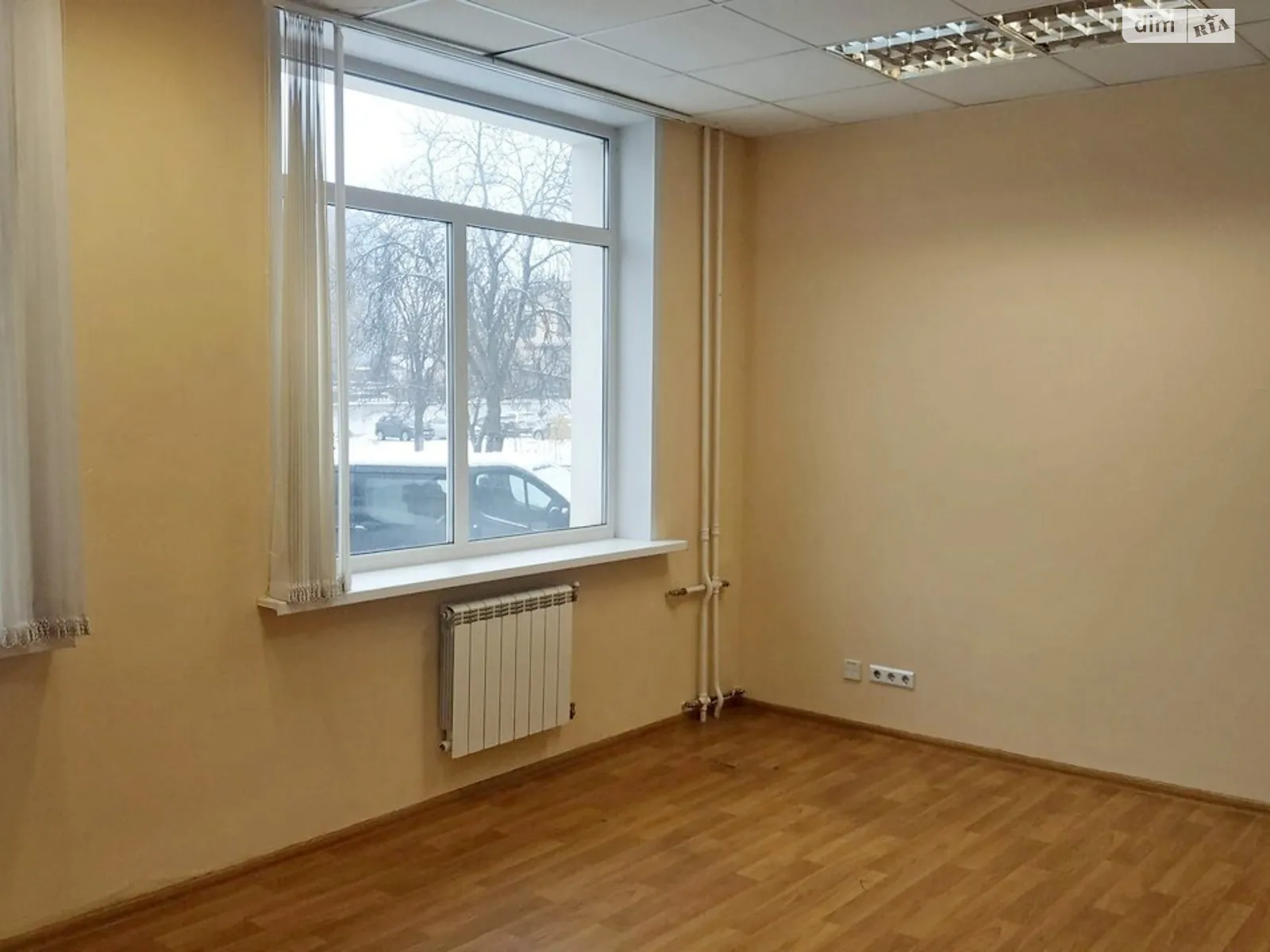 Здається в оренду офіс 25 кв. м в бізнес-центрі, цена: 15735 грн - фото 1