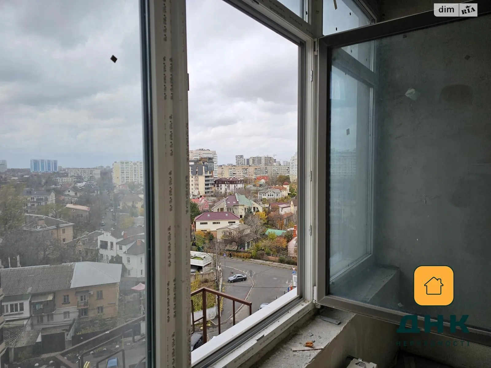 Продається 1-кімнатна квартира 39.3 кв. м у Одесі, вул. Валерія Самофалова, 16А/3 - фото 1