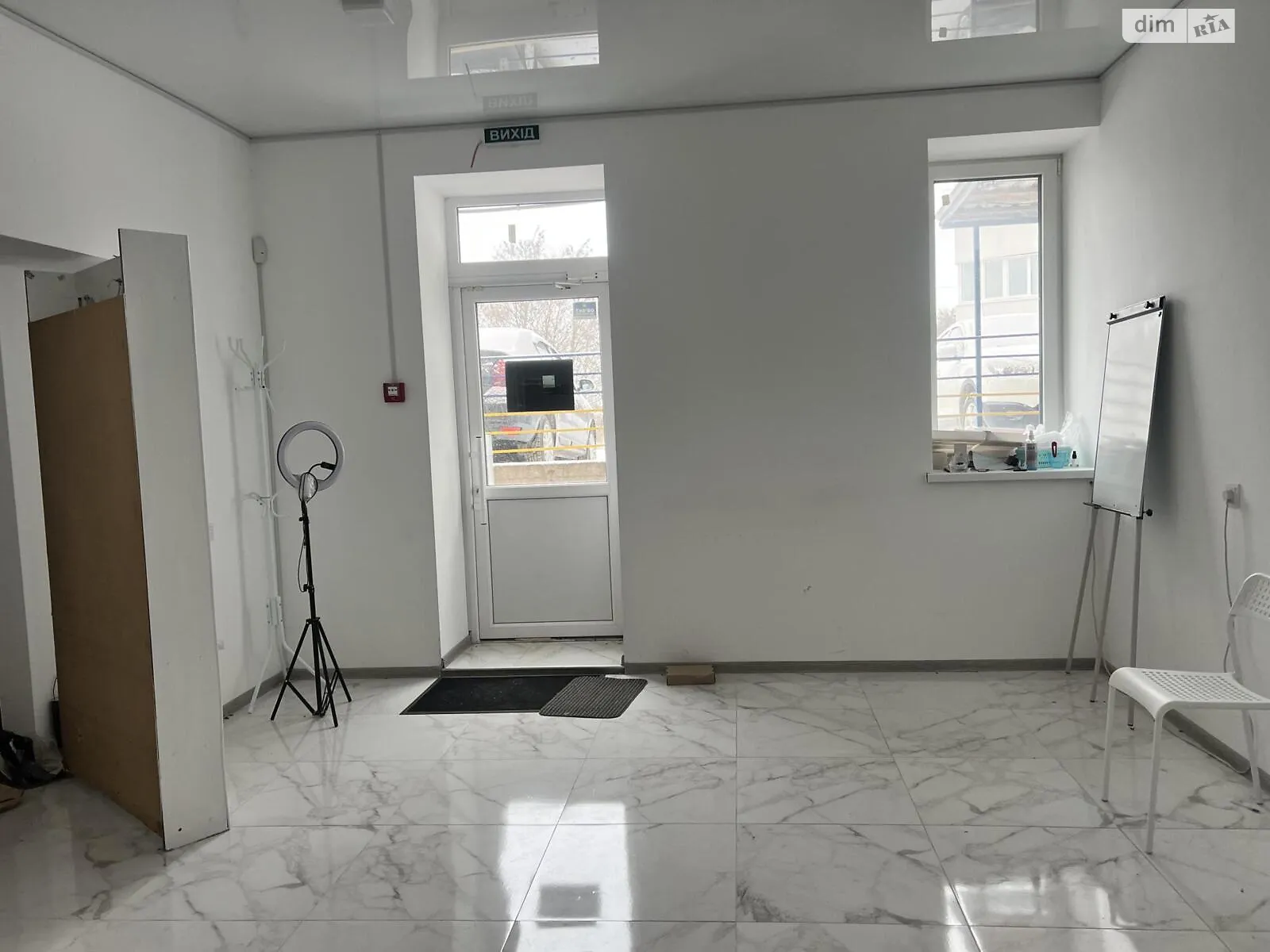 Продается помещения свободного назначения 25 кв. м в 10-этажном здании, цена: 30000 $ - фото 1