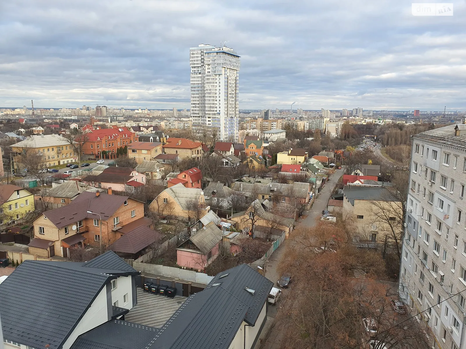 Продается 3-комнатная квартира 69.3 кв. м в Киеве, ул. Елены Телиги, 55 - фото 1