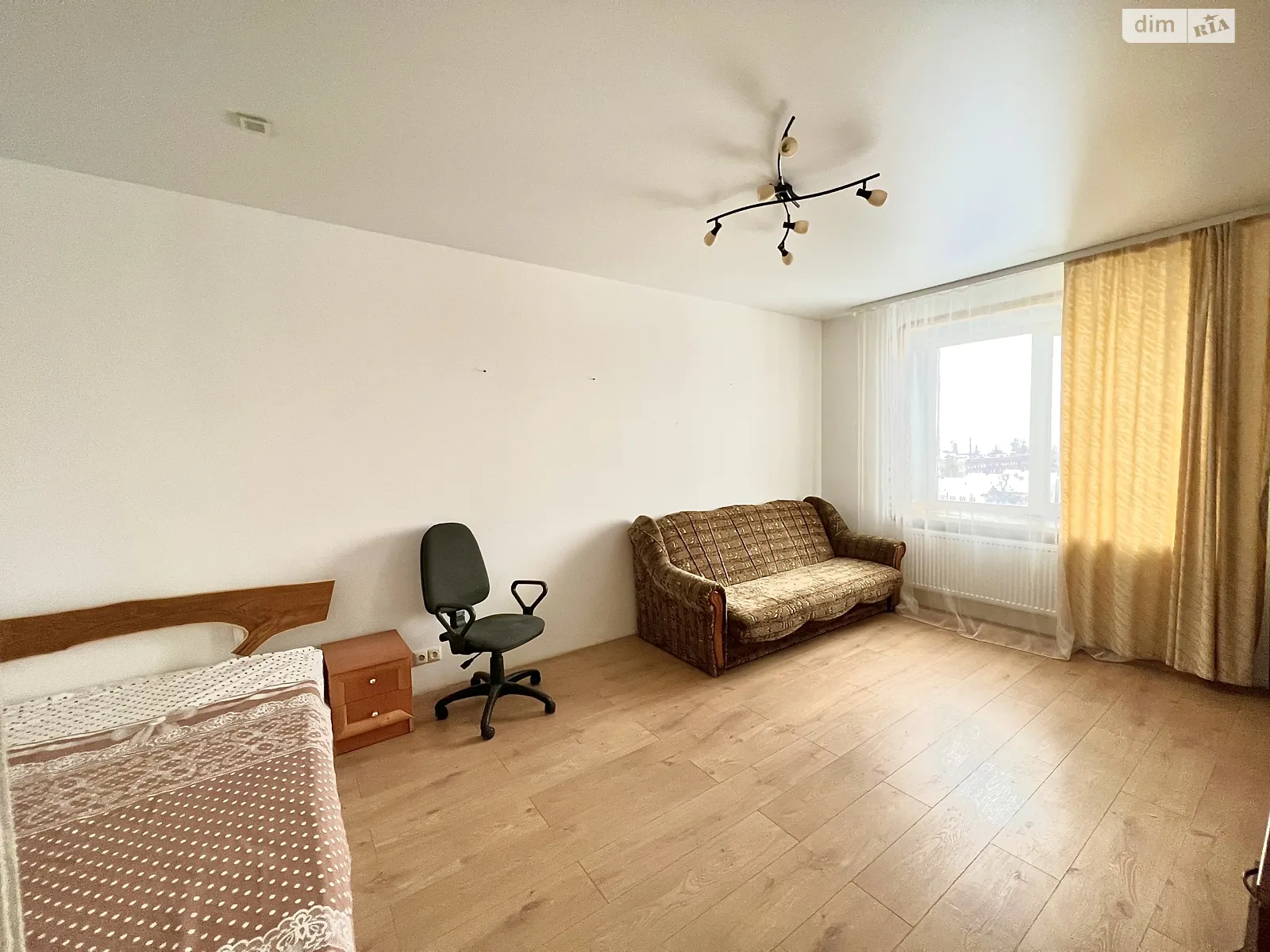 Продается 1-комнатная квартира 45 кв. м в Виннице, ул. Антонова Олега, 13В - фото 1