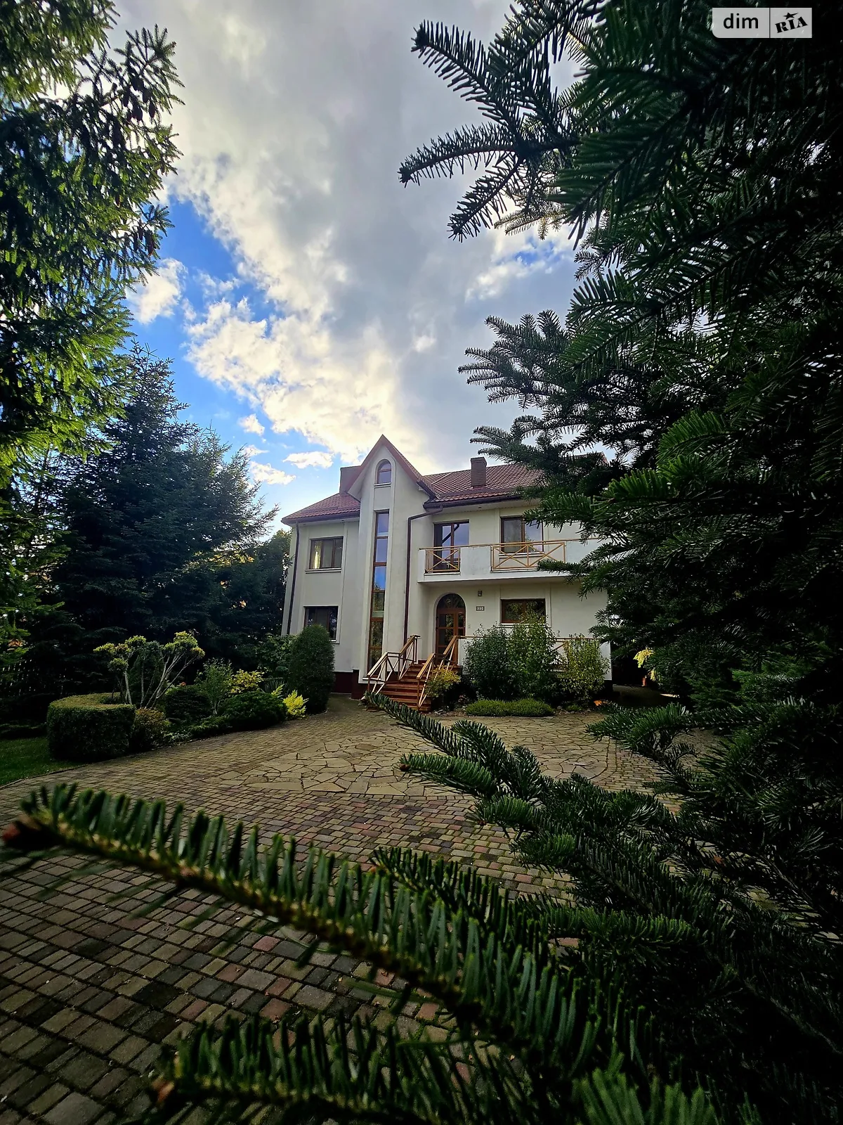 Продається будинок 2 поверховий 419 кв. м з гаражем, цена: 365000 $ - фото 1