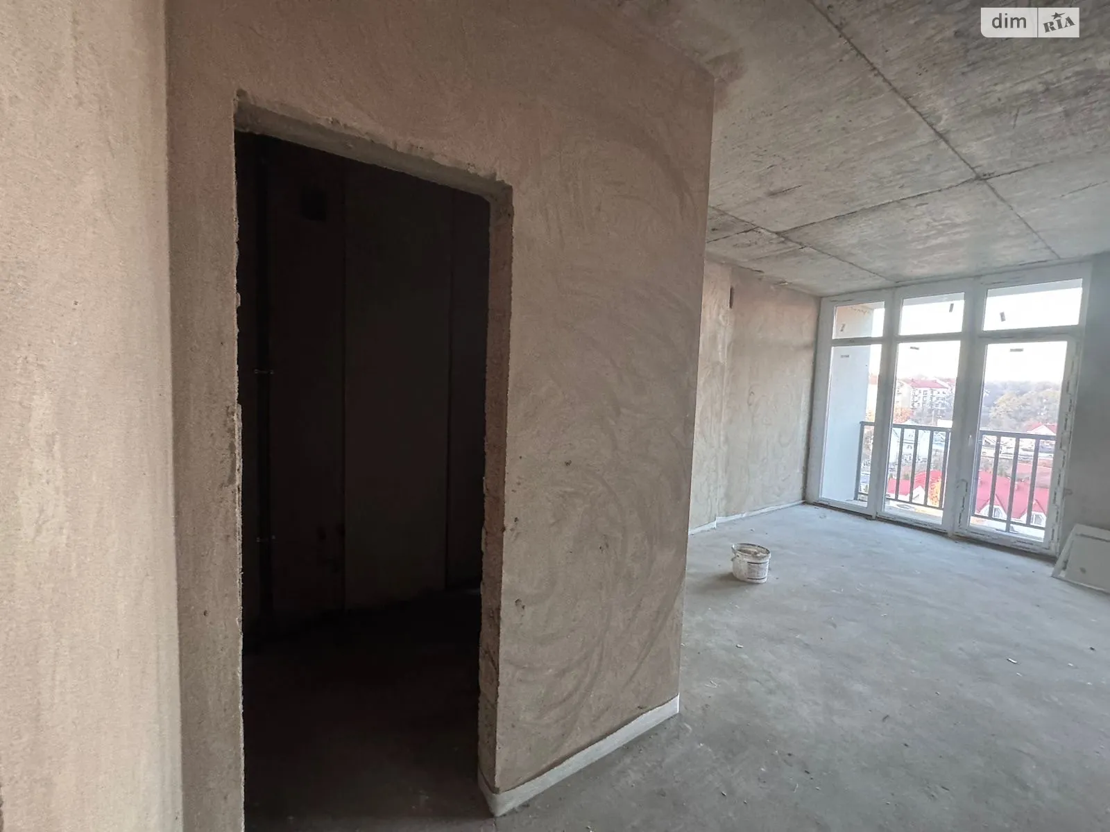 Продается 1-комнатная квартира 40 кв. м в Ужгороде, ул. Собранецкая, 160 - фото 1