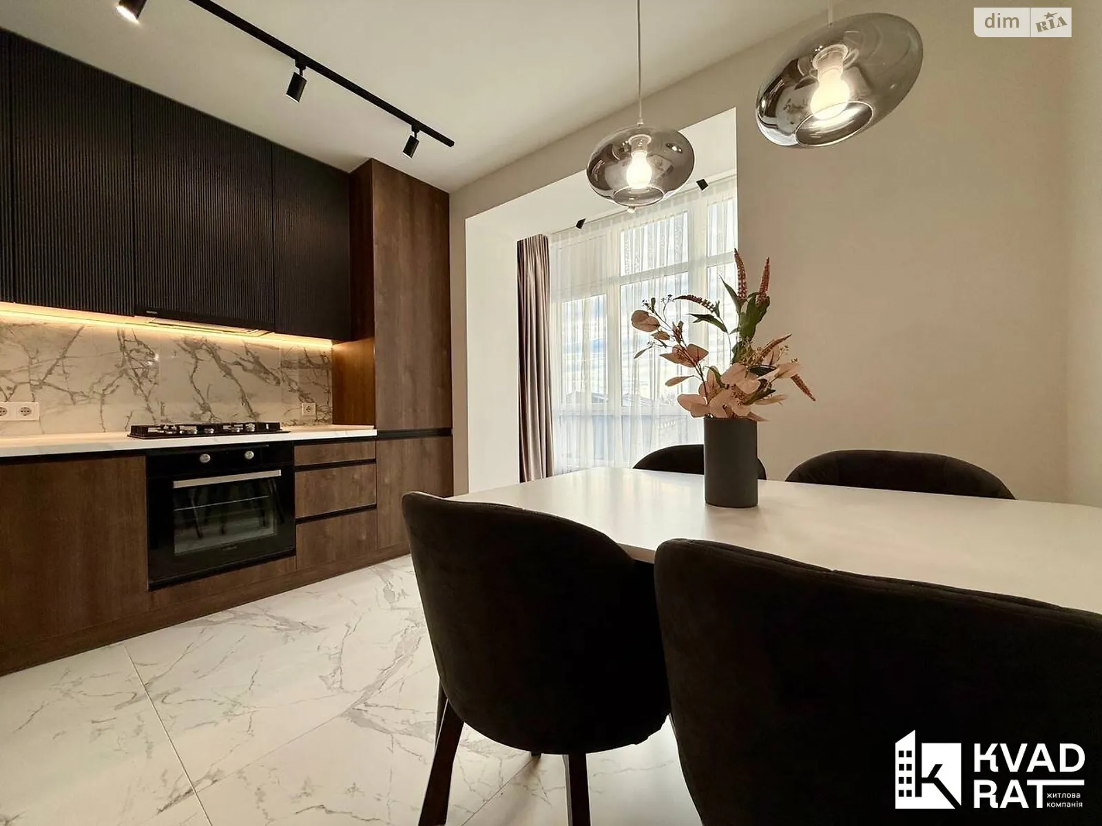 Продається 1-кімнатна квартира 41 кв. м у Івано-Франківську, вул. Височана Семена, 18 - фото 1