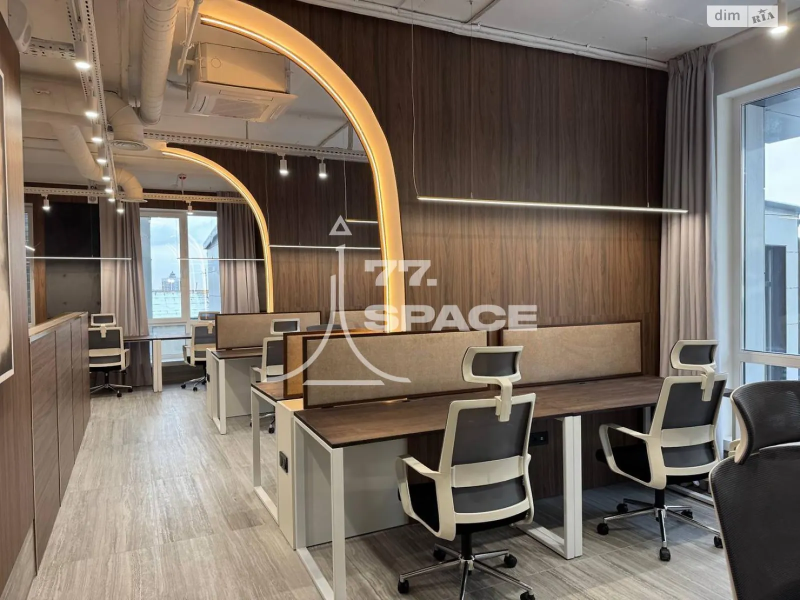 Здається в оренду офіс 350 кв. м в бізнес-центрі, цена: 14500 $ - фото 1
