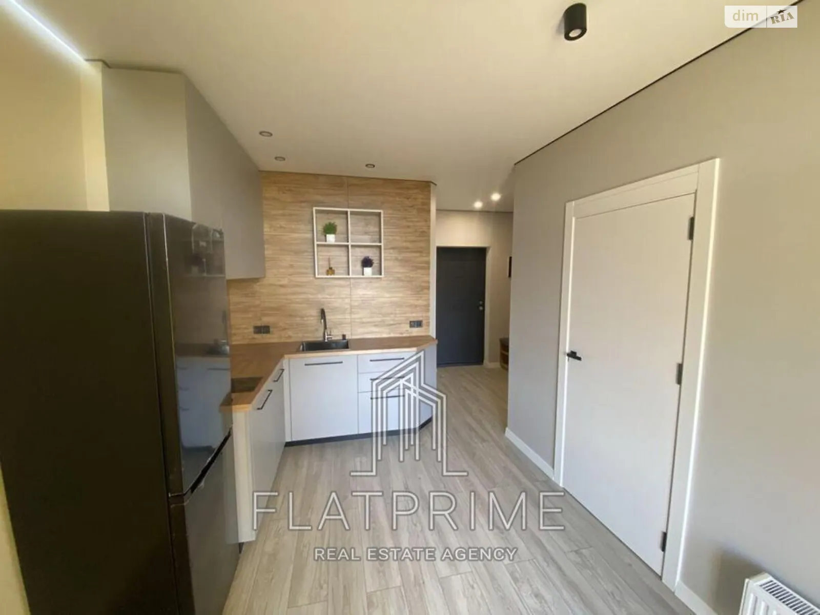 Продается 1-комнатная квартира 38 кв. м в Киеве, ул. Кадетский Гай, 12 - фото 1