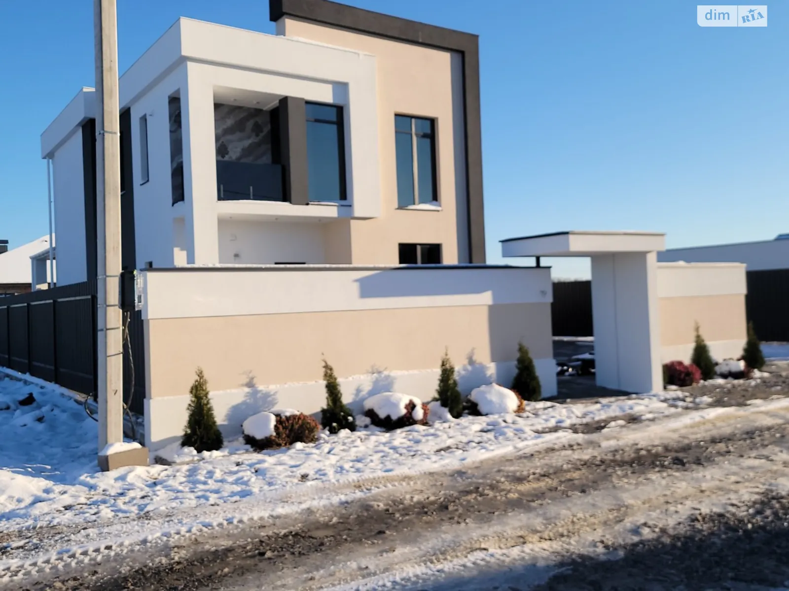 Продается дом на 2 этажа 120 кв. м с мебелью, цена: 125000 $ - фото 1