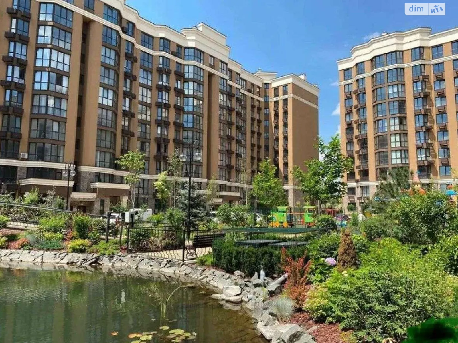 Продается 1-комнатная квартира 40.2 кв. м в Новоселках, ул. Мира, 10А - фото 1