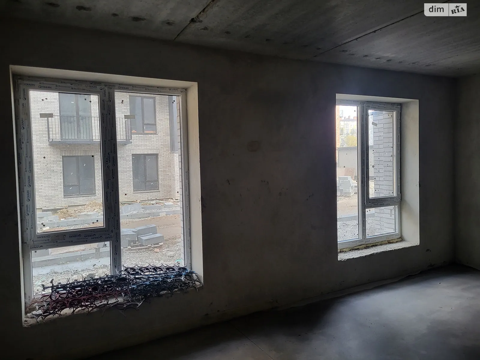 Продается 3-комнатная квартира 99.8 кв. м в Криховцах, ул. 24-го Августа - фото 1