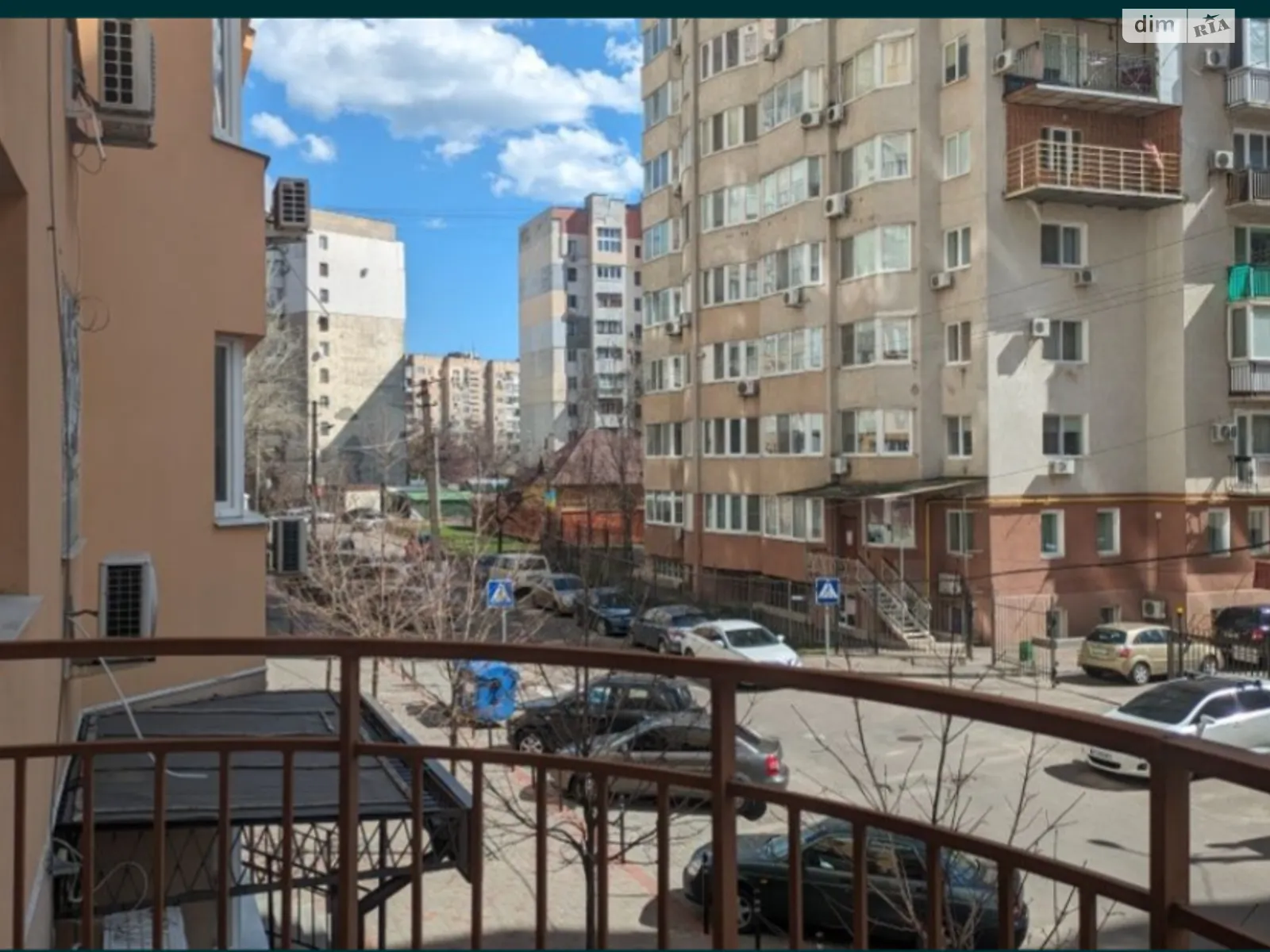 Продається 3-кімнатна квартира 99.4 кв. м у Одесі, вул. Костанді - фото 1