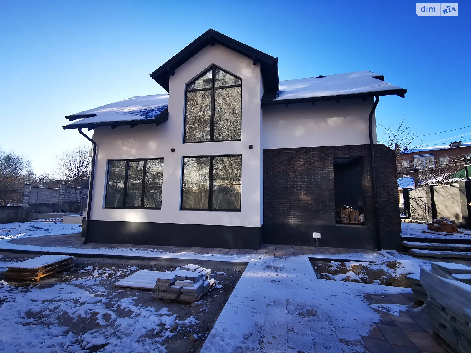 Продается дом на 2 этажа 135 кв. м с верандой, цена: 200000 $ - фото 1