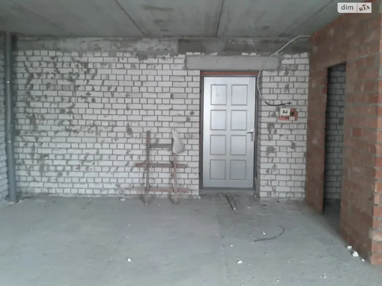 Продается 1-комнатная квартира 45 кв. м в Днепре, ул. Хмельницкого Богдана, 11А - фото 1
