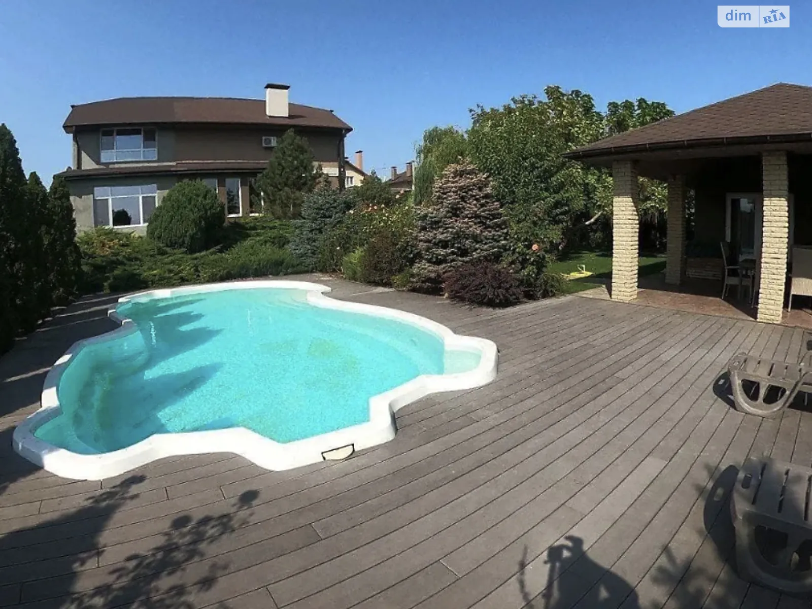 Сдается в аренду дом на 2 этажа 294.6 кв. м с беседкой, цена: 1600 $ - фото 1