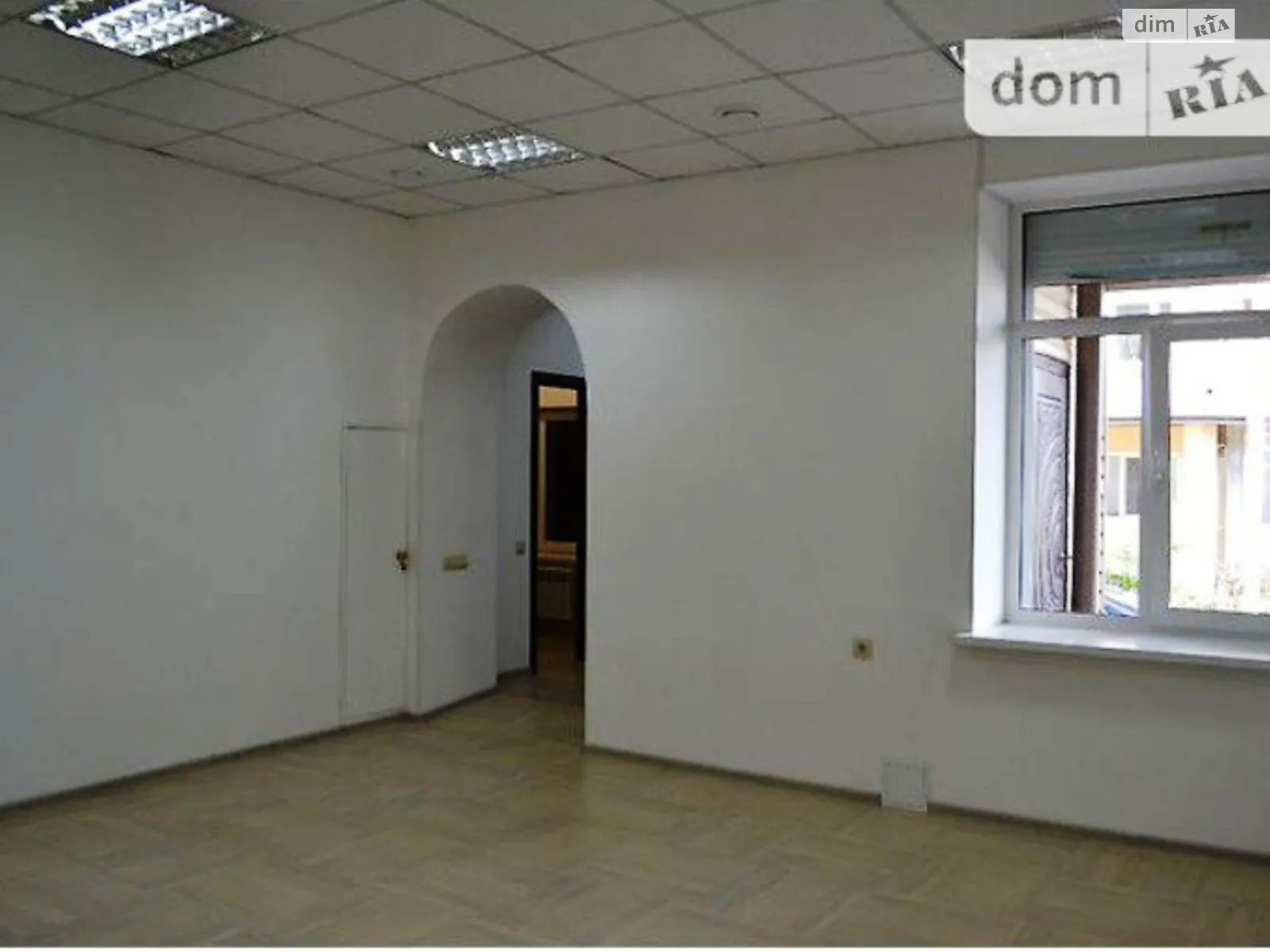 Здається в оренду офіс 50 кв. м в бізнес-центрі, цена: 20000 грн - фото 1