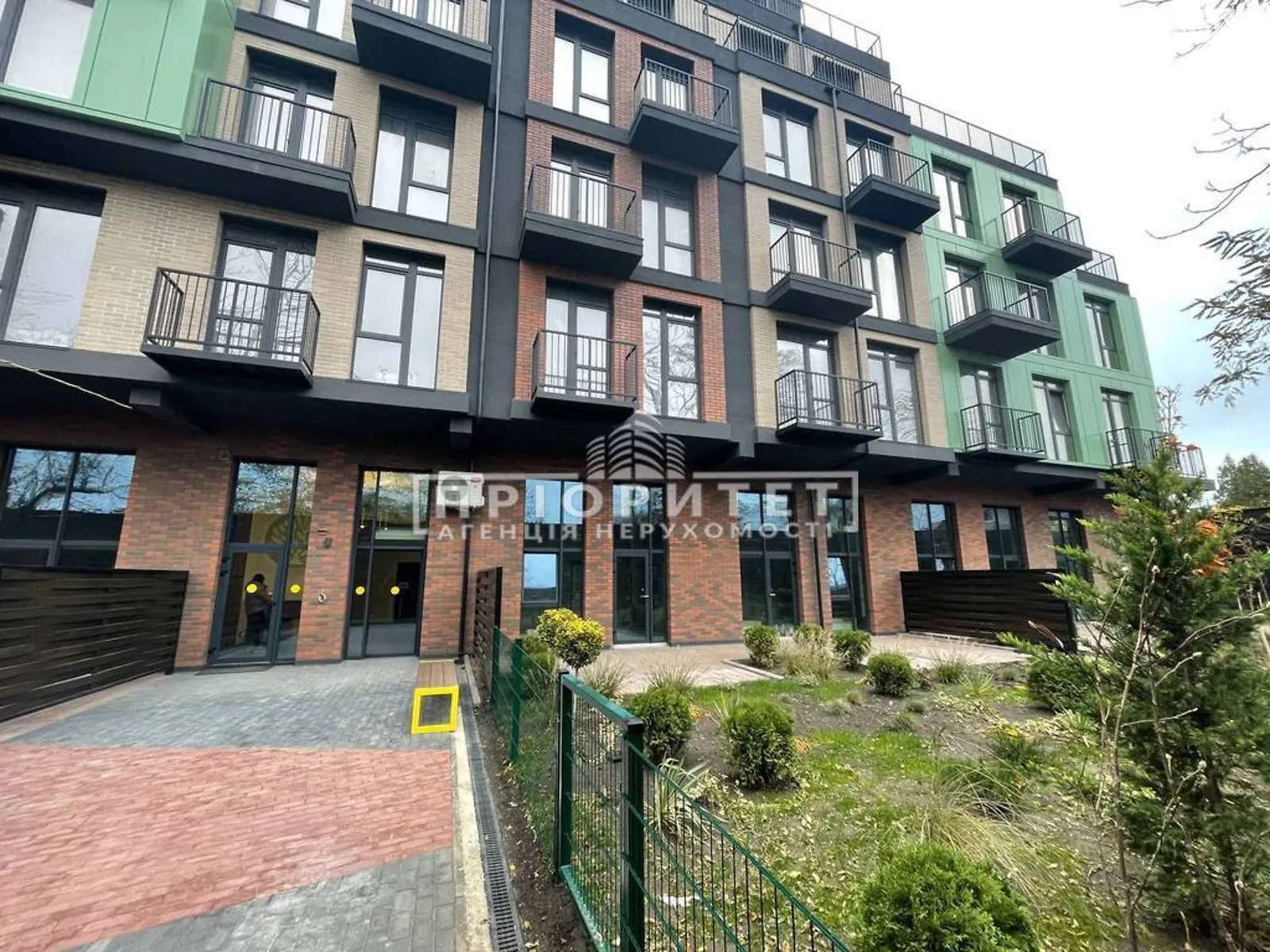 Продається 1-кімнатна квартира 43.9 кв. м у Одесі, вул. Дачна - фото 1