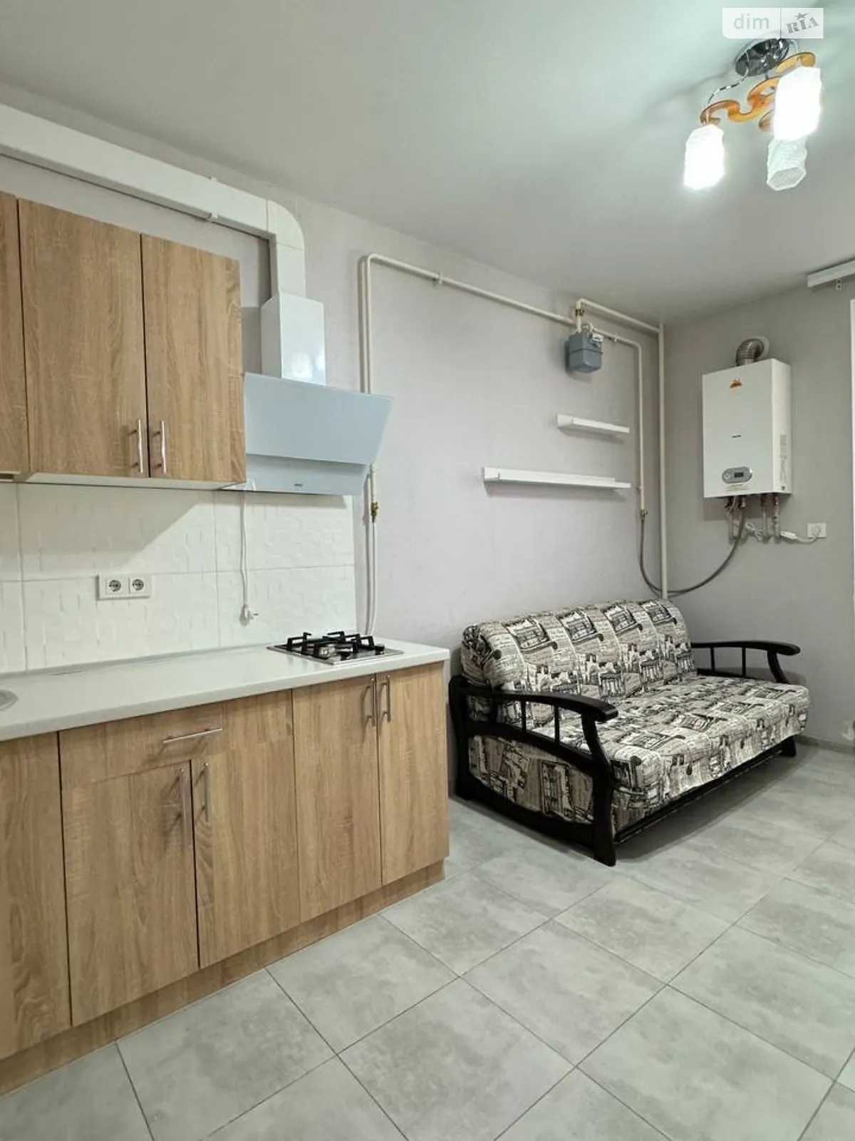 Продается 1-комнатная квартира 42 кв. м в Авангарде, ул. Проездная, 20 - фото 1