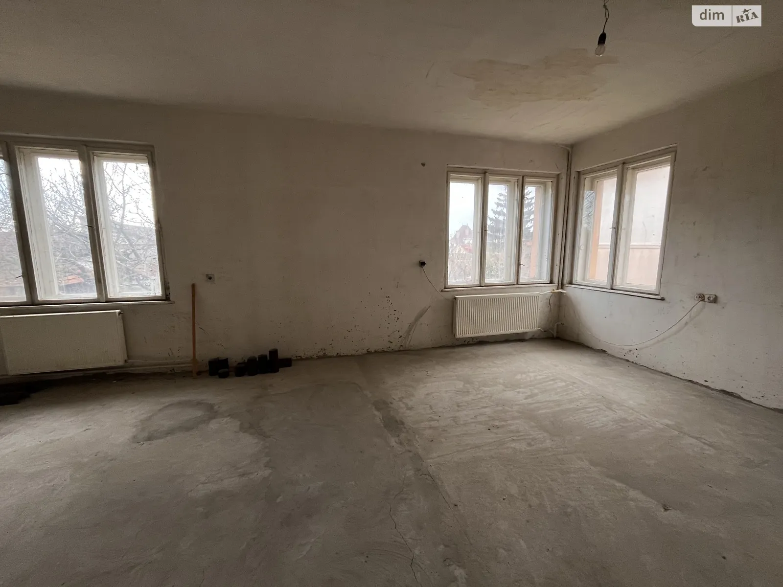 Продается дом на 2 этажа 190 кв. м с подвалом, цена: 300000 $ - фото 1