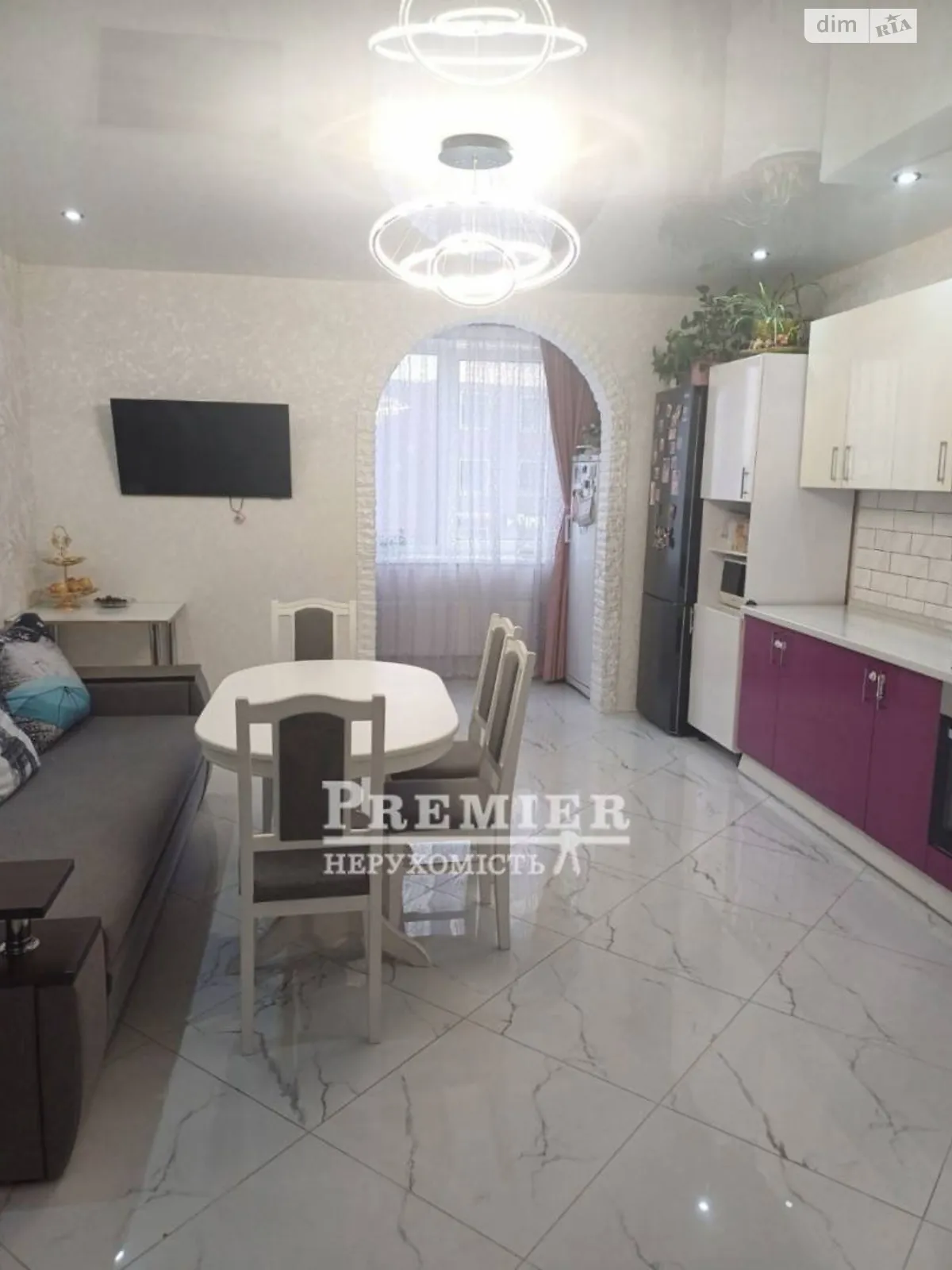 Продається 3-кімнатна квартира 87 кв. м у Лиманці, вул. Перлинна - фото 1