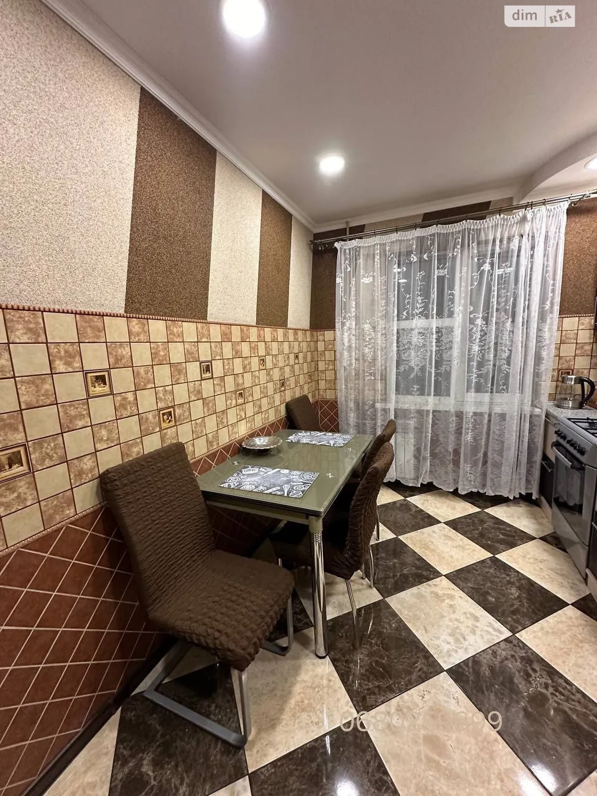 Сдается в аренду 3-комнатная квартира 65 кв. м в Ровно, цена: 12999 грн - фото 1