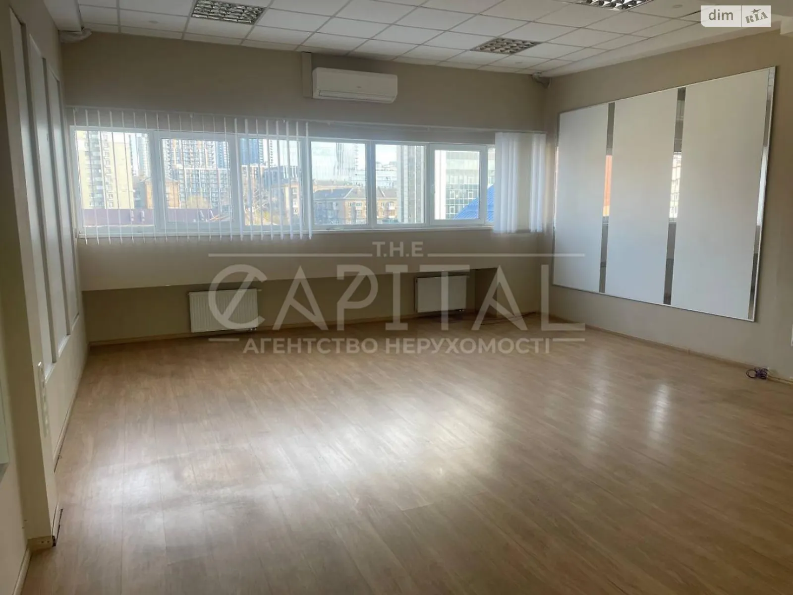 Сдается в аренду офис 367 кв. м в бизнес-центре, цена: 2850 $ - фото 1