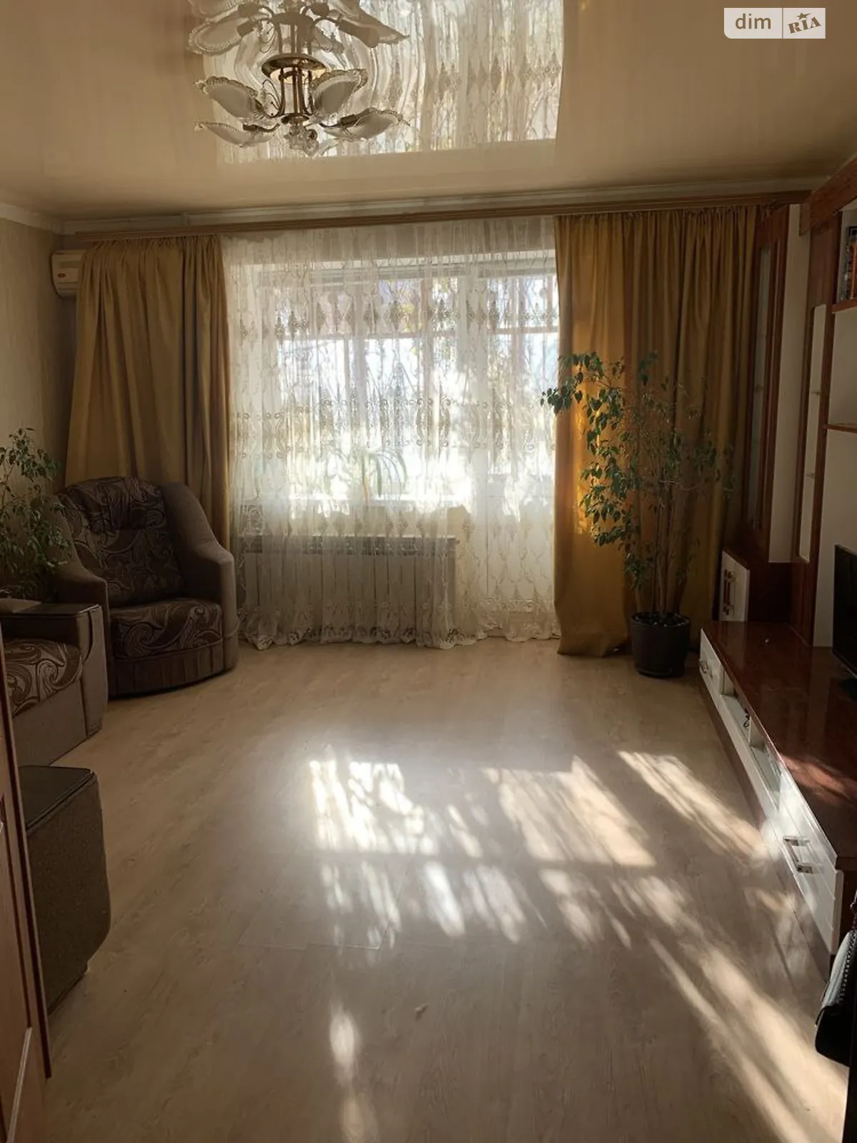 Продается 3-комнатная квартира 67.6 кв. м в Николаеве, ул. Архитектора Старова - фото 1