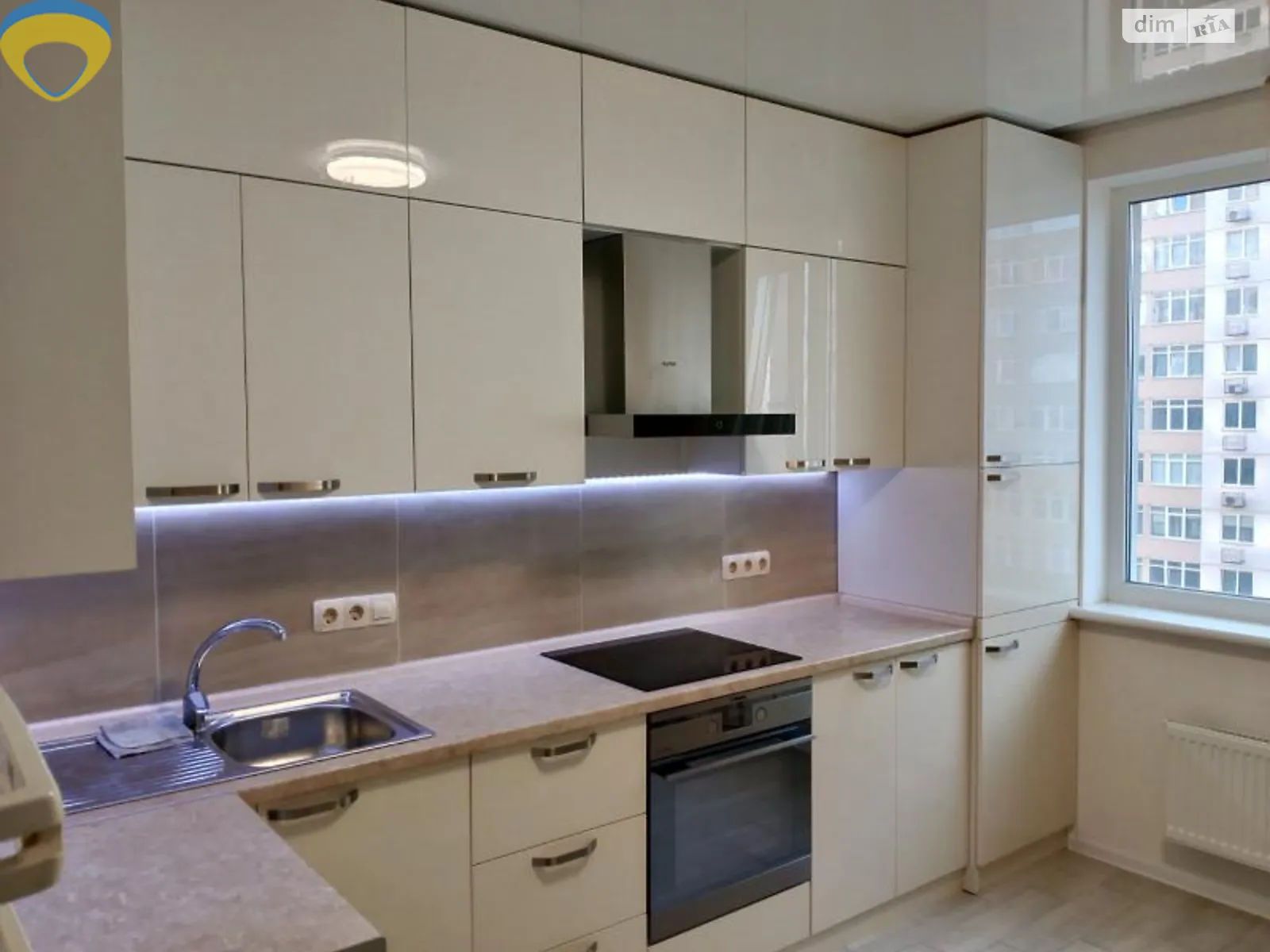 Продається 1-кімнатна квартира 43 кв. м у Лиманці, вул. Перлинна, 7 - фото 1