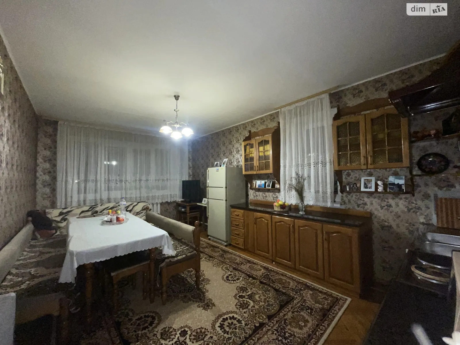 Продается дом на 2 этажа 302.2 кв. м с террасой, цена: 155000 $ - фото 1