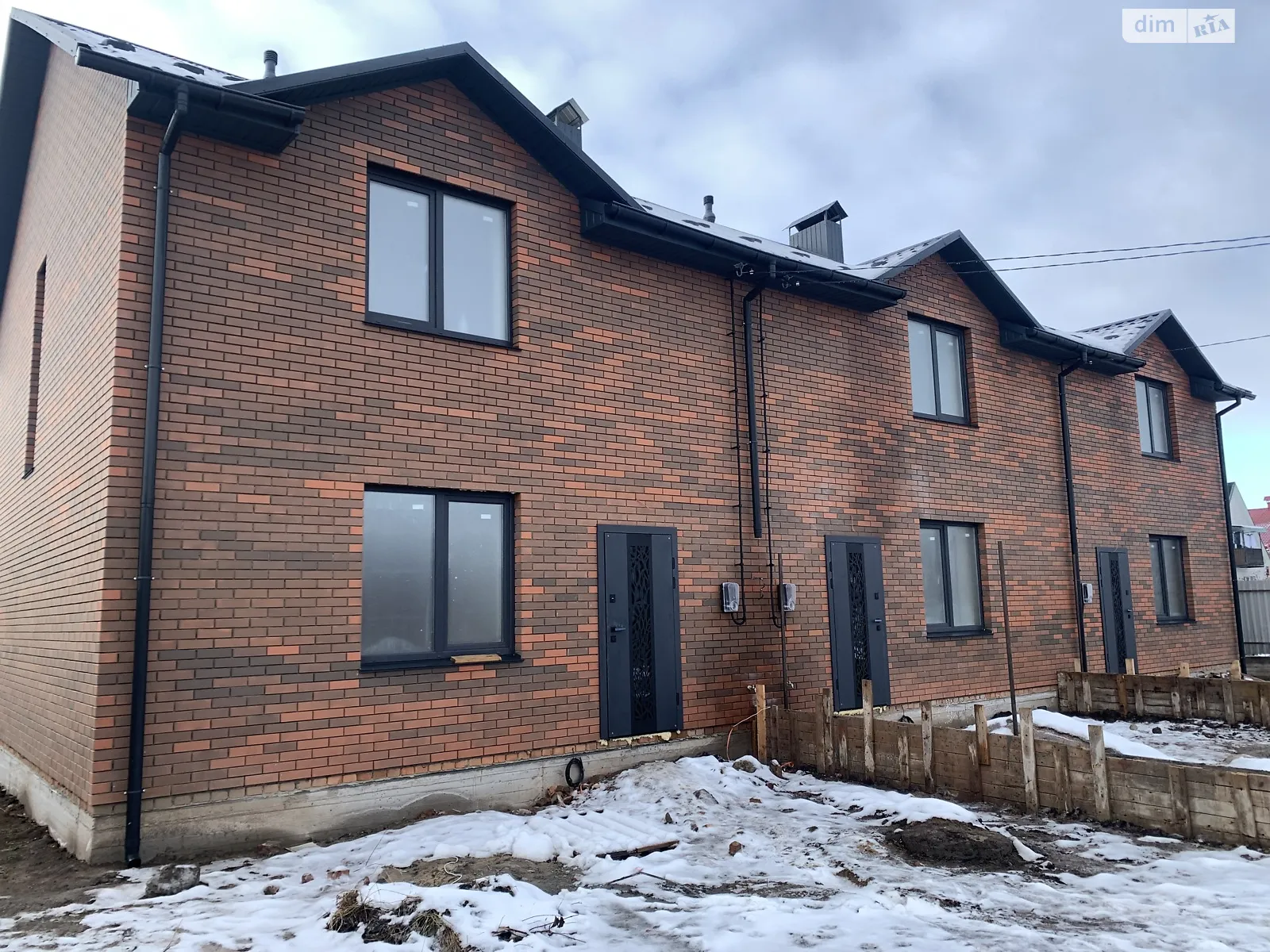Продається будинок 2 поверховий 105 кв. м з садом, цена: 84000 $ - фото 1