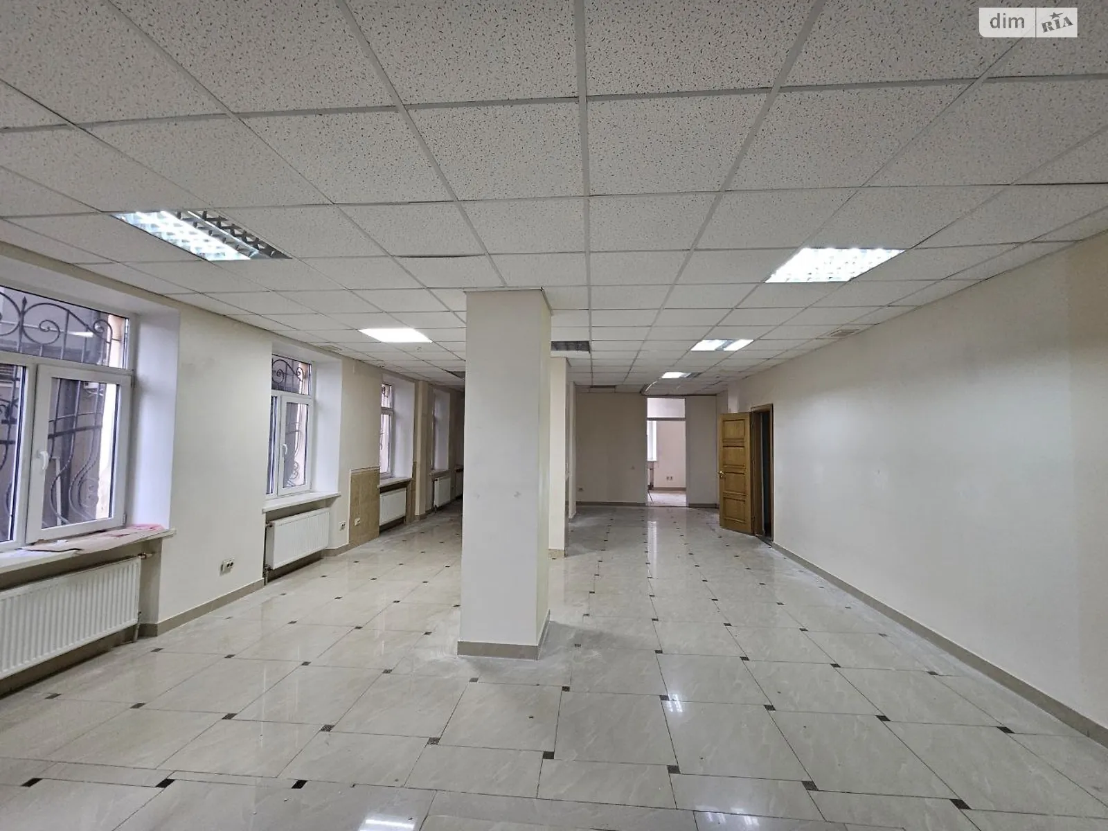 Сдается в аренду помещения свободного назначения 120 кв. м в 4-этажном здании, цена: 54000 грн - фото 1