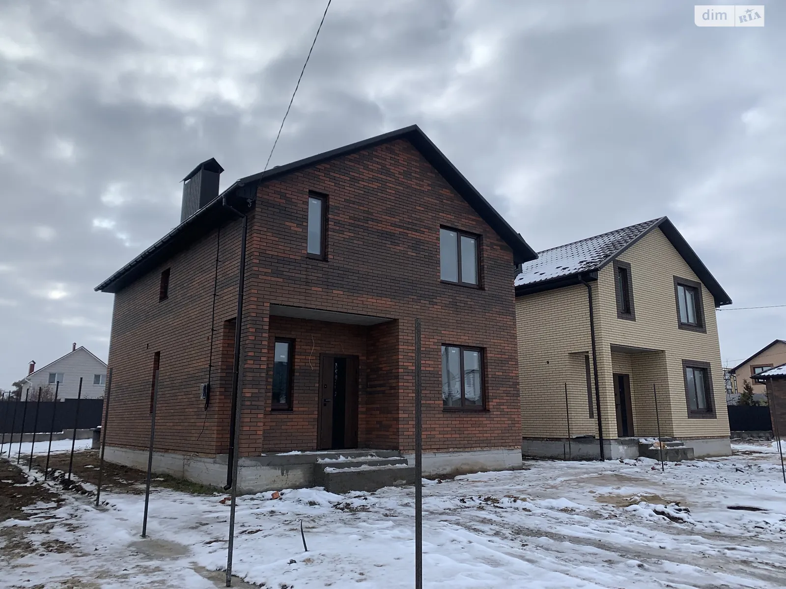 Продается дом на 2 этажа 125 кв. м с террасой, цена: 94000 $ - фото 1