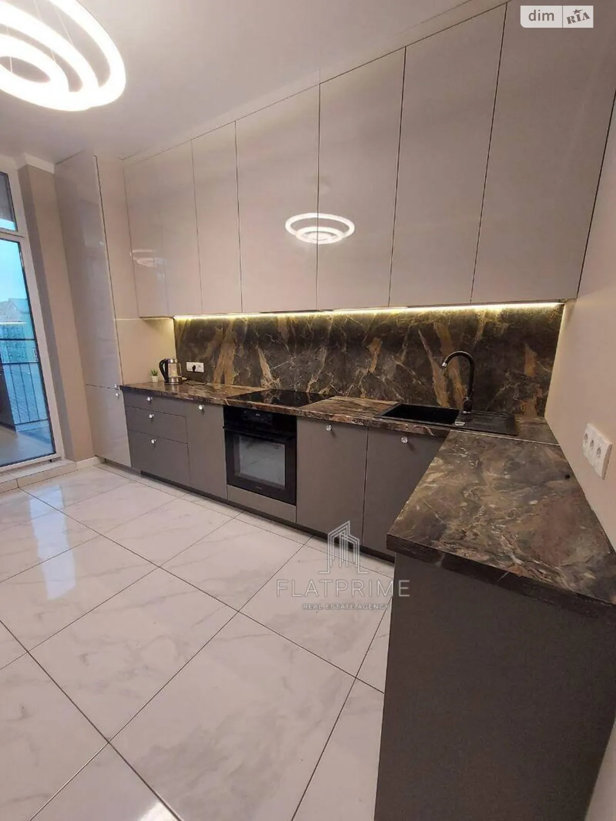 Продається 3-кімнатна квартира 82.4 кв. м у Києві, вул. Регенераторна, 4 - фото 1