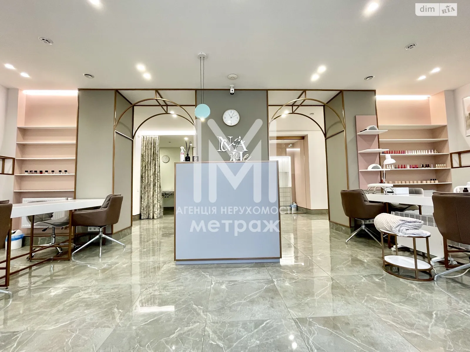 Сдается в аренду офис 110 кв. м в бизнес-центре, цена: 3500 грн - фото 1