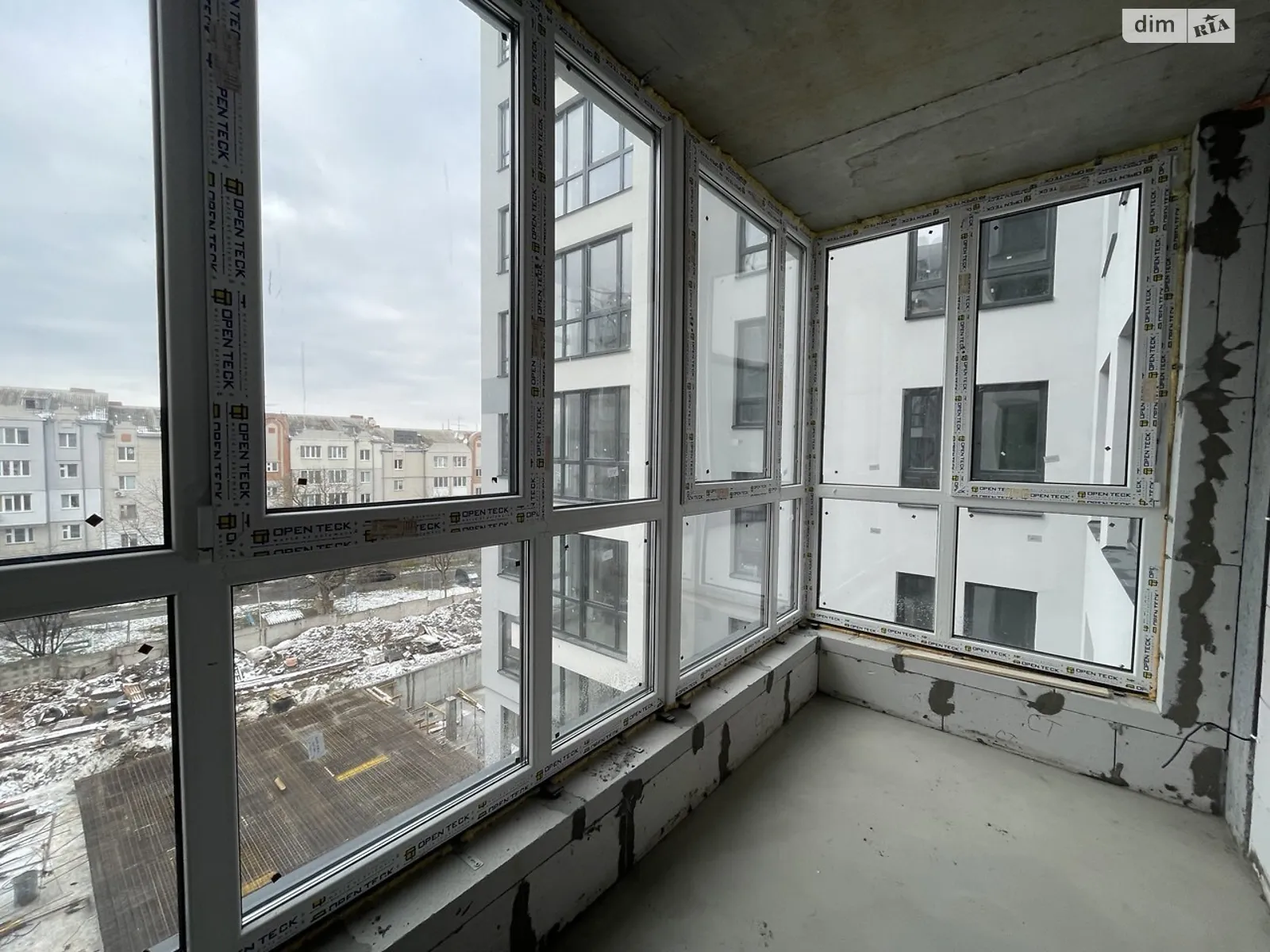 Продається 1-кімнатна квартира 53.6 кв. м у Вінниці, пл. Привокзальна, 30 - фото 1