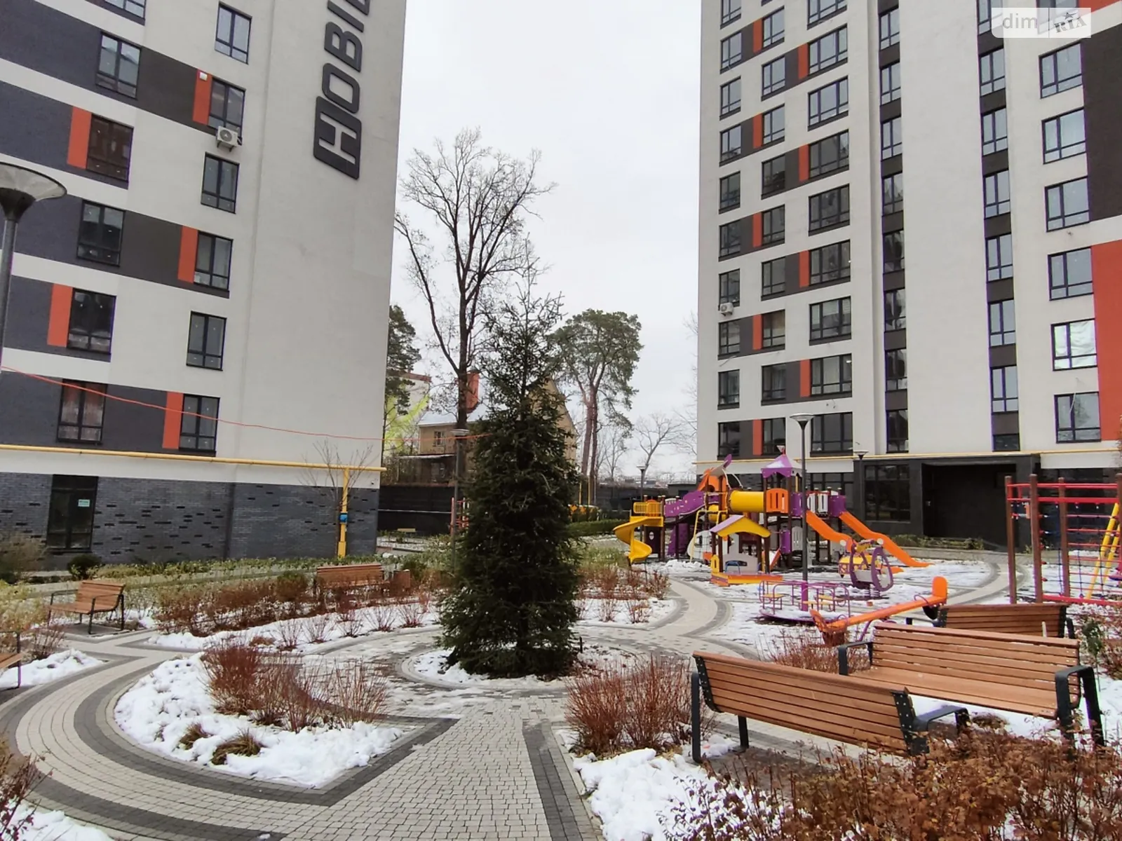 Продается 2-комнатная квартира 60 кв. м в Ирпене, ул. Павленко, 56 - фото 1
