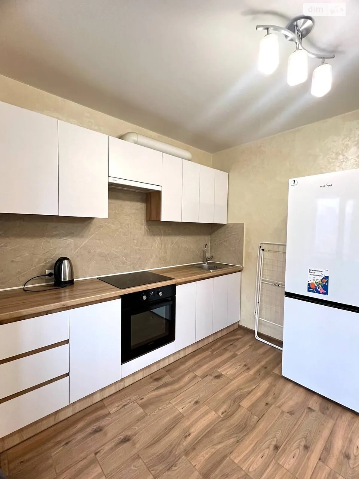 Сдается в аренду 1-комнатная квартира 30 кв. м в Ровно, ул. Соборная, 285Д - фото 1