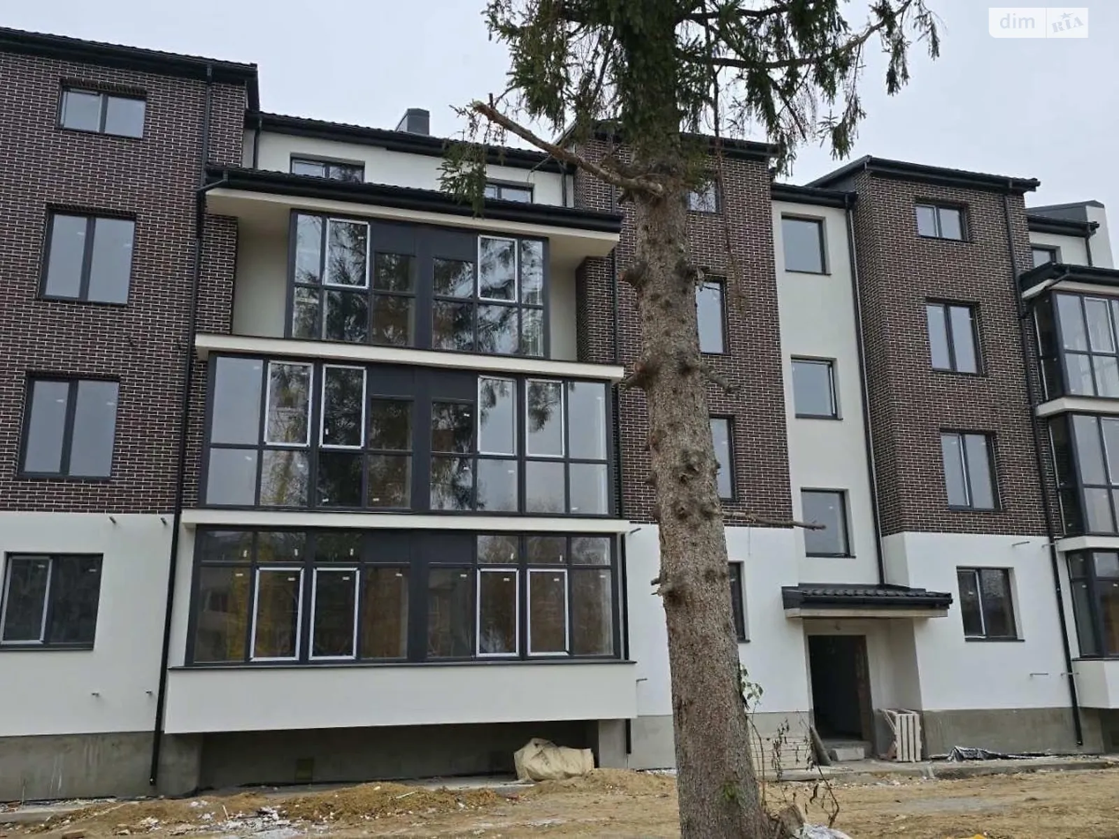 Продается 1-комнатная квартира 46 кв. м в Виннице, ул. Євгения Патона, 17 - фото 1