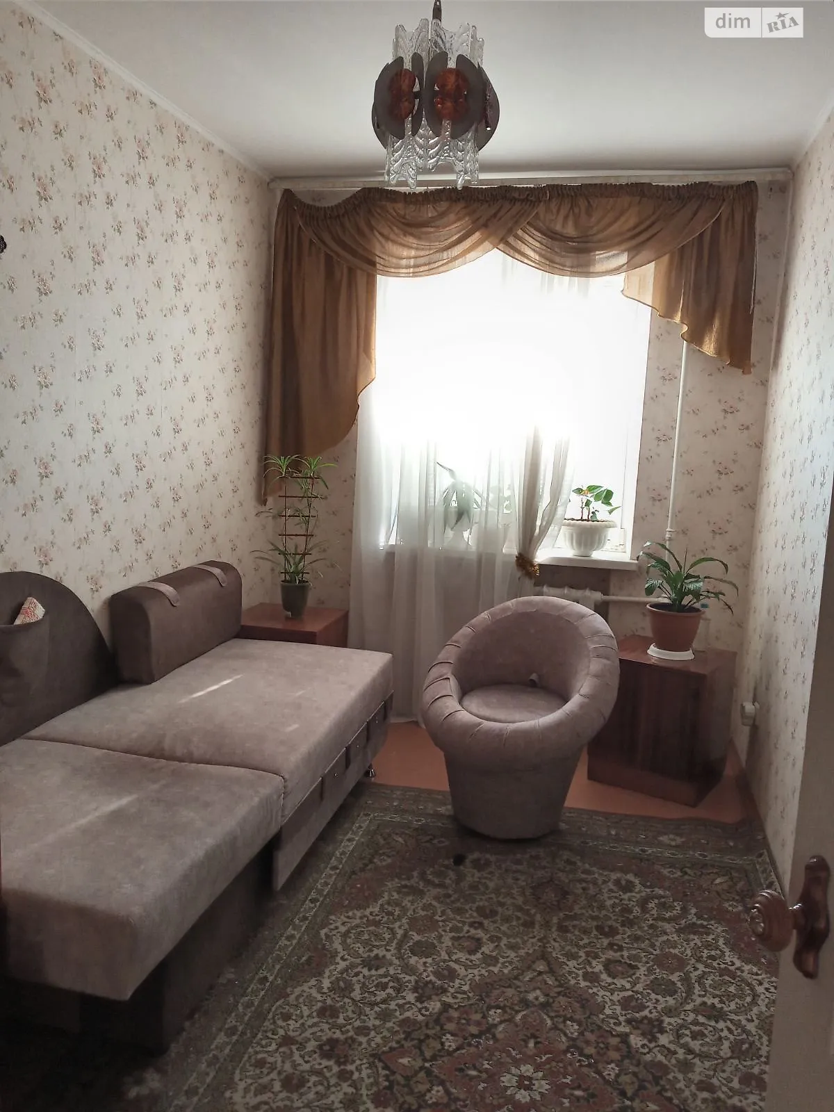Здається в оренду кімната 54 кв. м у Кременчуку, цена: 4000 грн - фото 1