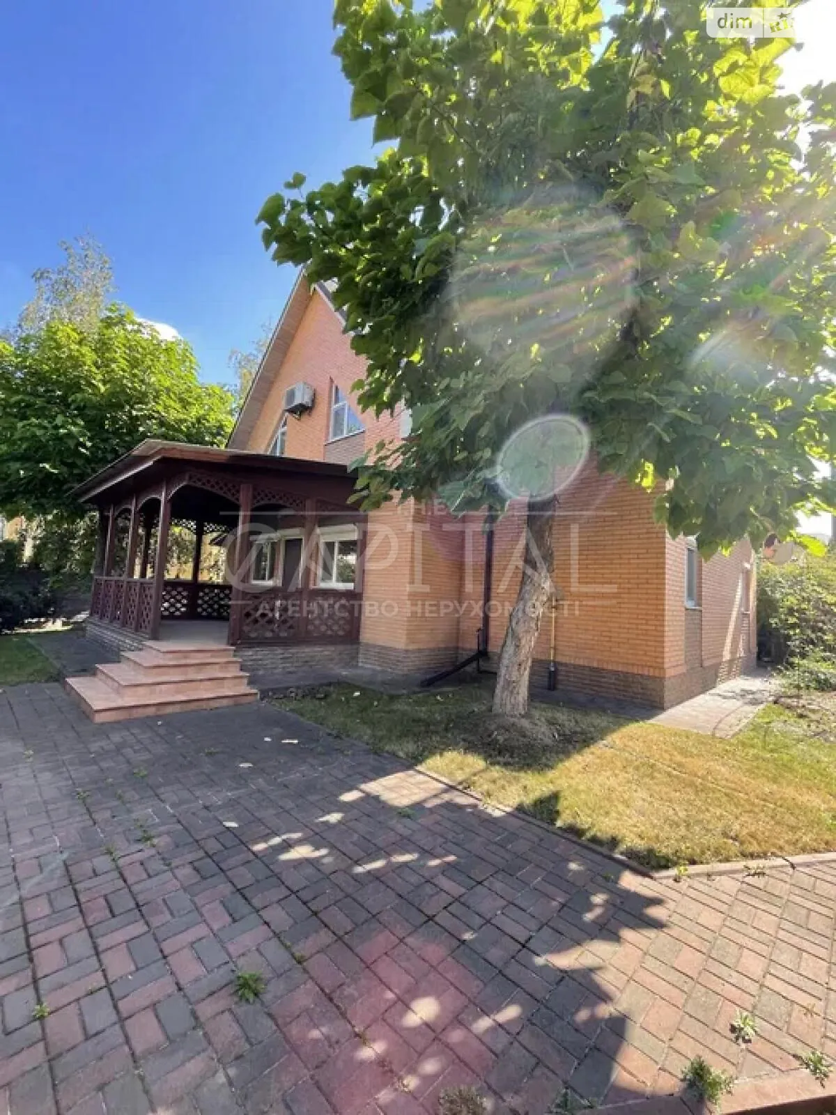 Сдается в аренду дом на 2 этажа 198 кв. м с садом, цена: 1800 $ - фото 1