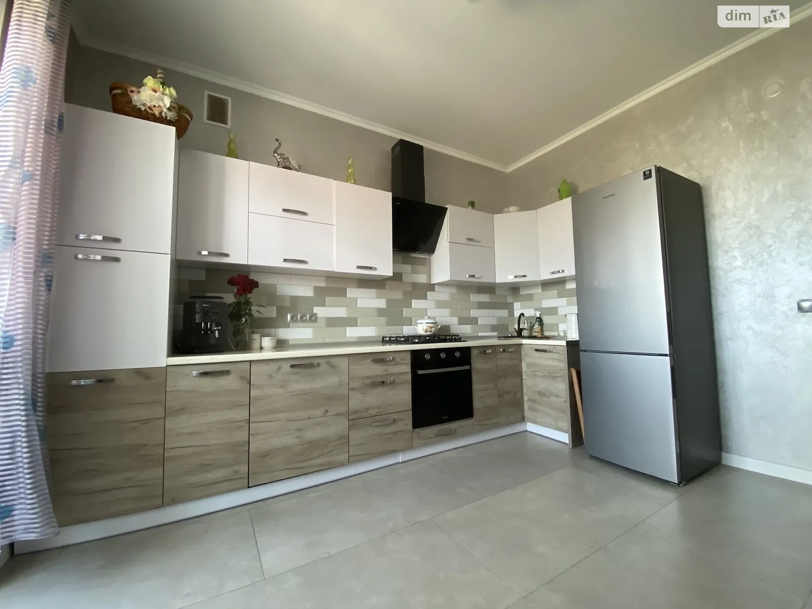 Продается 2-комнатная квартира 82.8 кв. м в Минае, пер. Парковый - фото 1