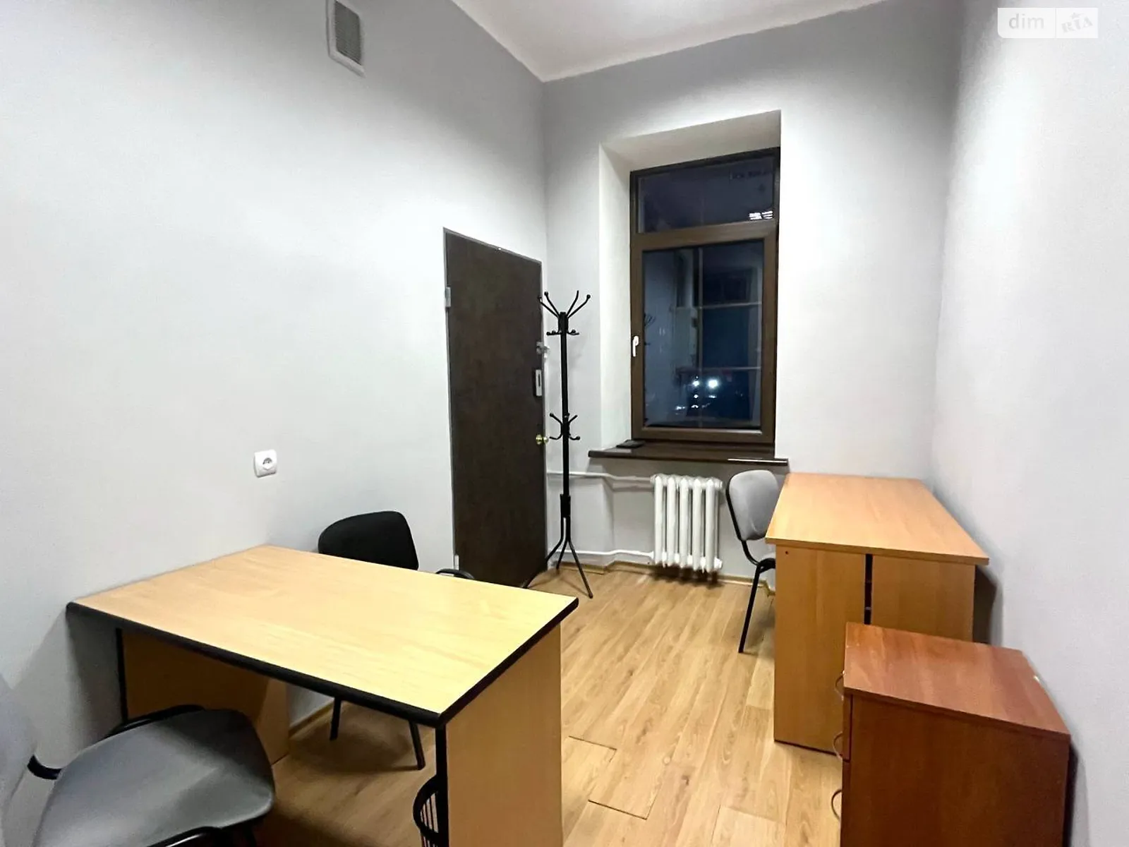 Здається в оренду офіс 10 кв. м в бізнес-центрі, цена: 5500 грн - фото 1