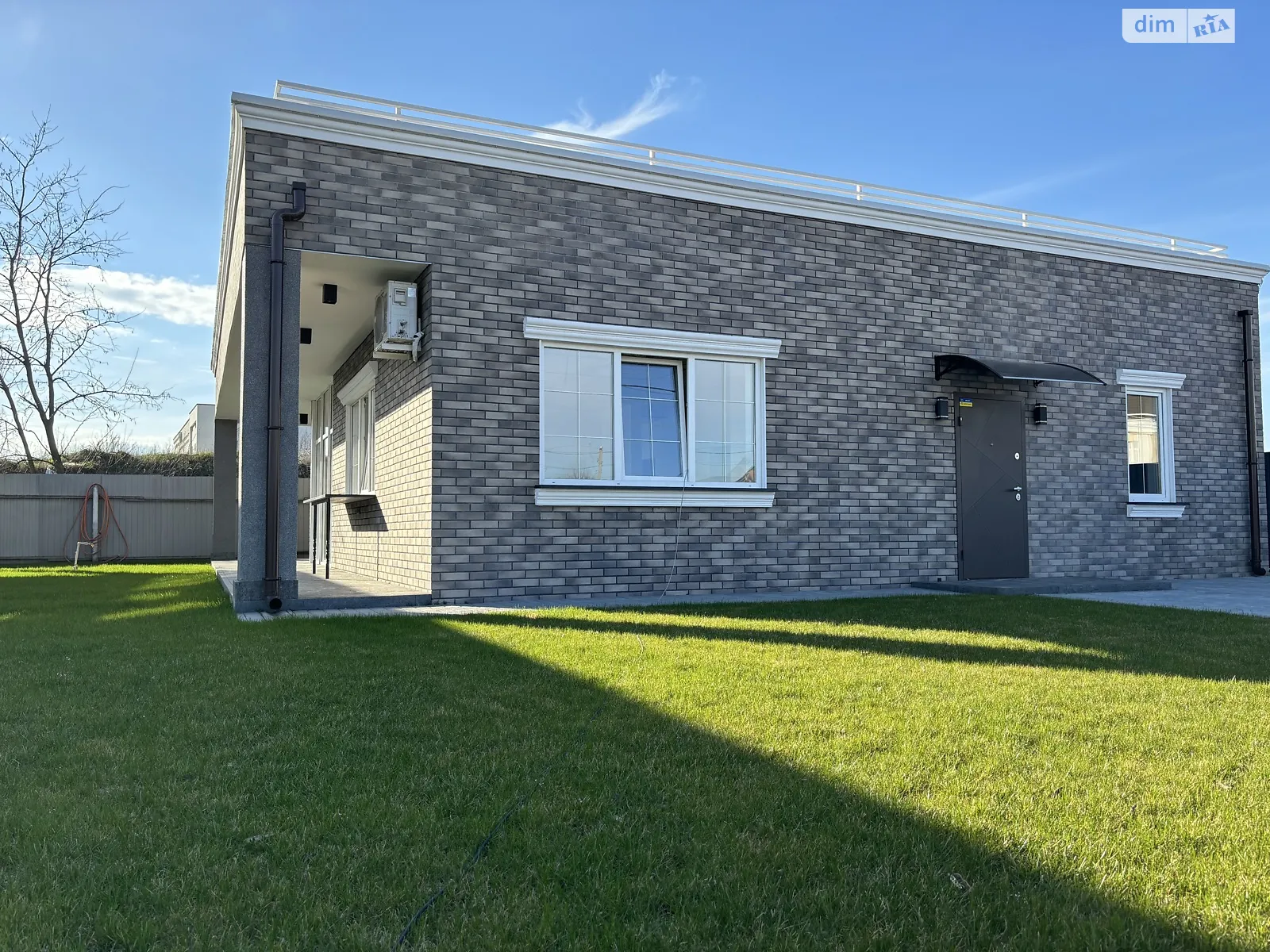Продается одноэтажный дом 125 кв. м с террасой, цена: 125000 $ - фото 1