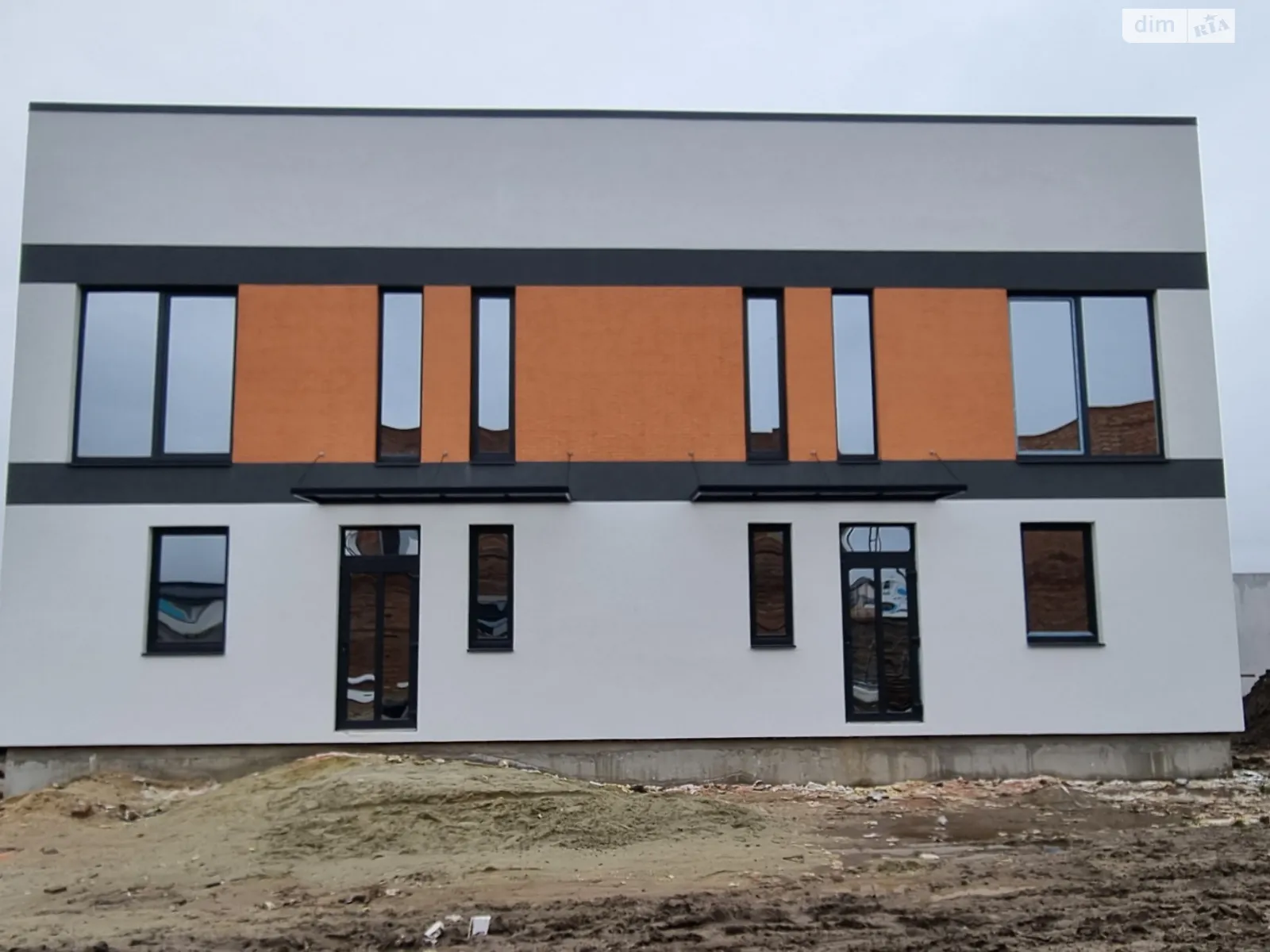 Продається частина будинку 100 кв. м з верандою, цена: 60000 $ - фото 1