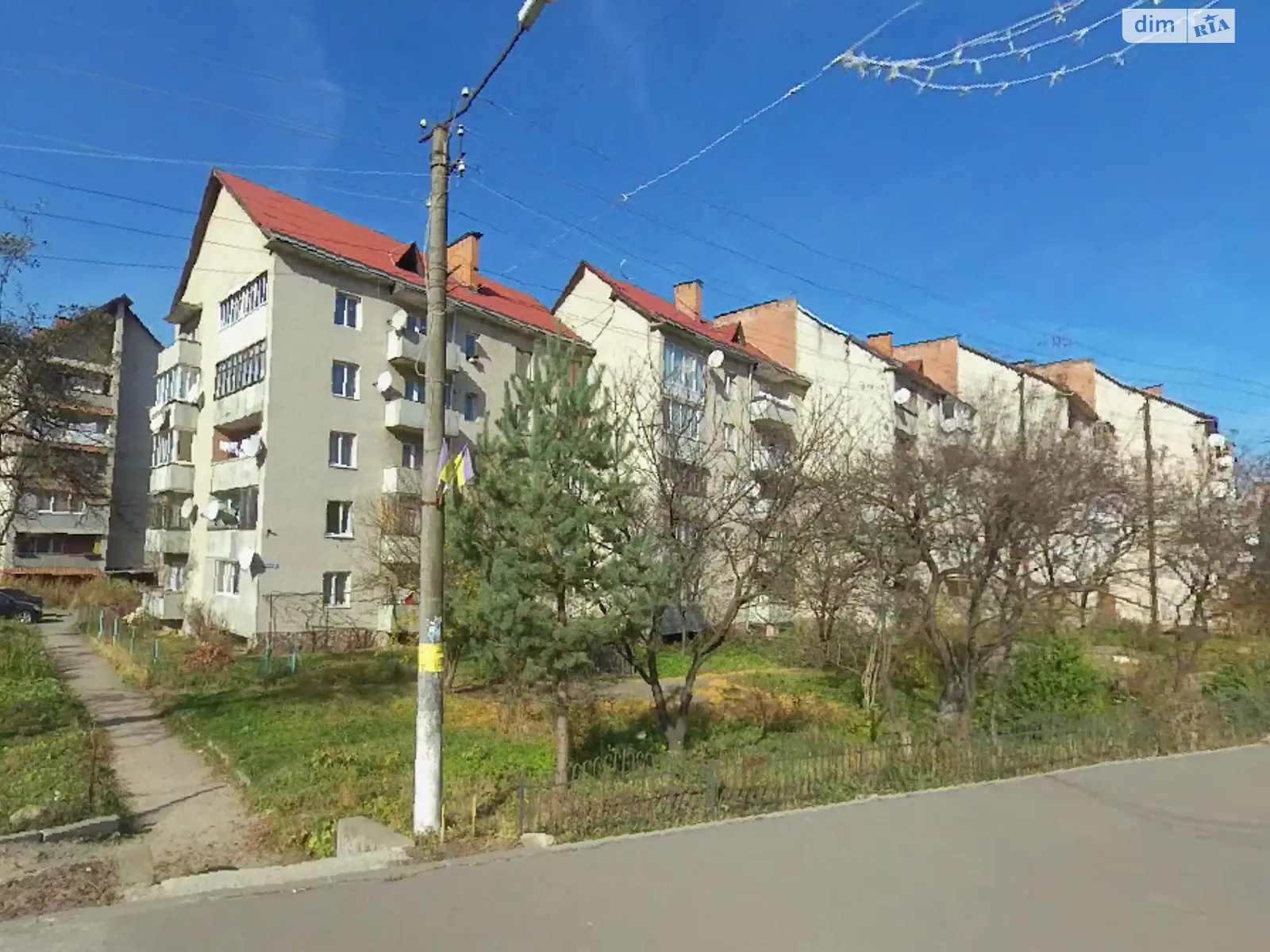 Продается 2-комнатная квартира 50.5 кв. м в Яремче, ул. Свободы, 214 - фото 1
