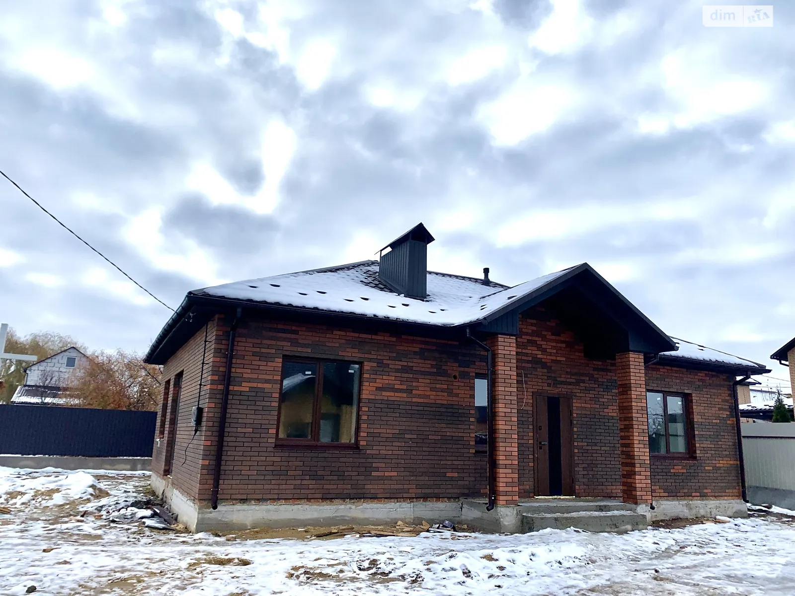 Продається одноповерховий будинок 105 кв. м з бесідкою, цена: 90000 $ - фото 1
