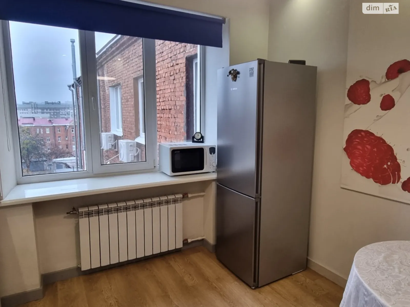 Продается 1-комнатная квартира 45 кв. м в Харькове, Защитников Украины майд., 1 - фото 1