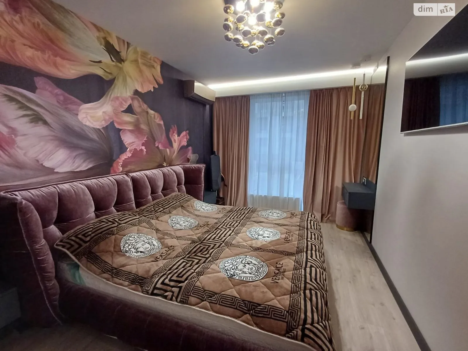Продається 3-кімнатна квартира 138.4 кв. м у Дніпрі, вул. Набережна Перемоги, 112Д/4 - фото 1
