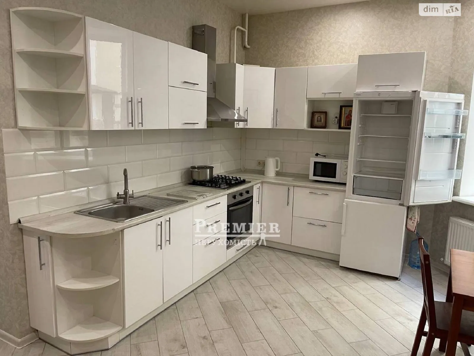Продається 1-кімнатна квартира 49.4 кв. м у Одесі, вул. Левітана - фото 1