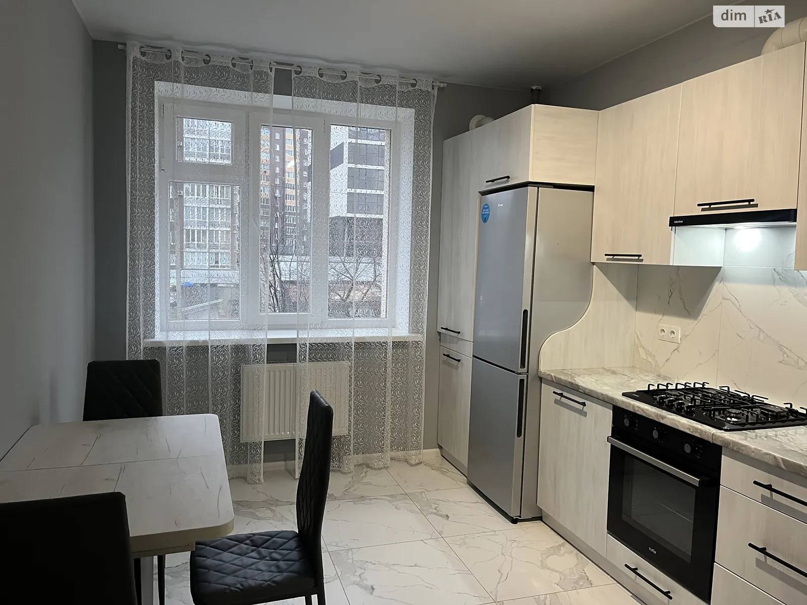 Сдается в аренду 1-комнатная квартира 42 кв. м в Хмельницком, ул. Кармелюка, 3/2 - фото 1