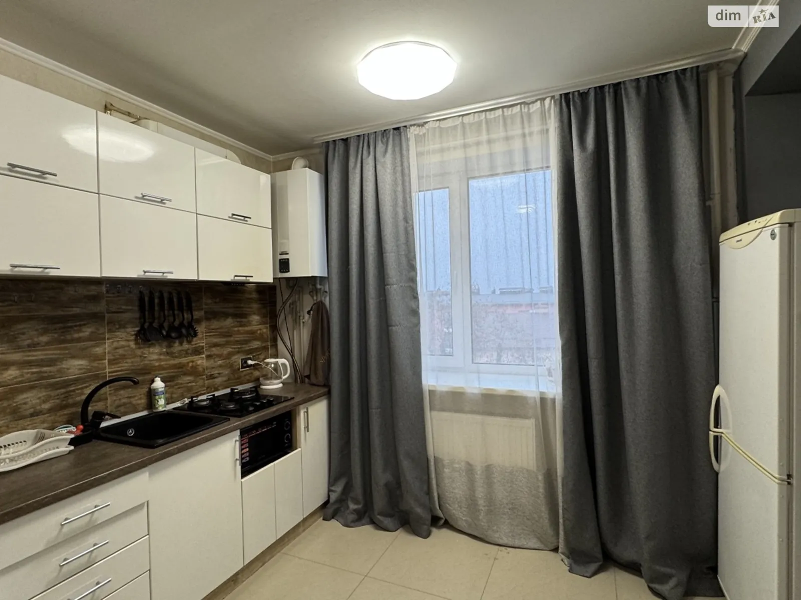 Продається 1-кімнатна квартира 34.1 кв. м у Гостомелі, вул. Остромирська - фото 1