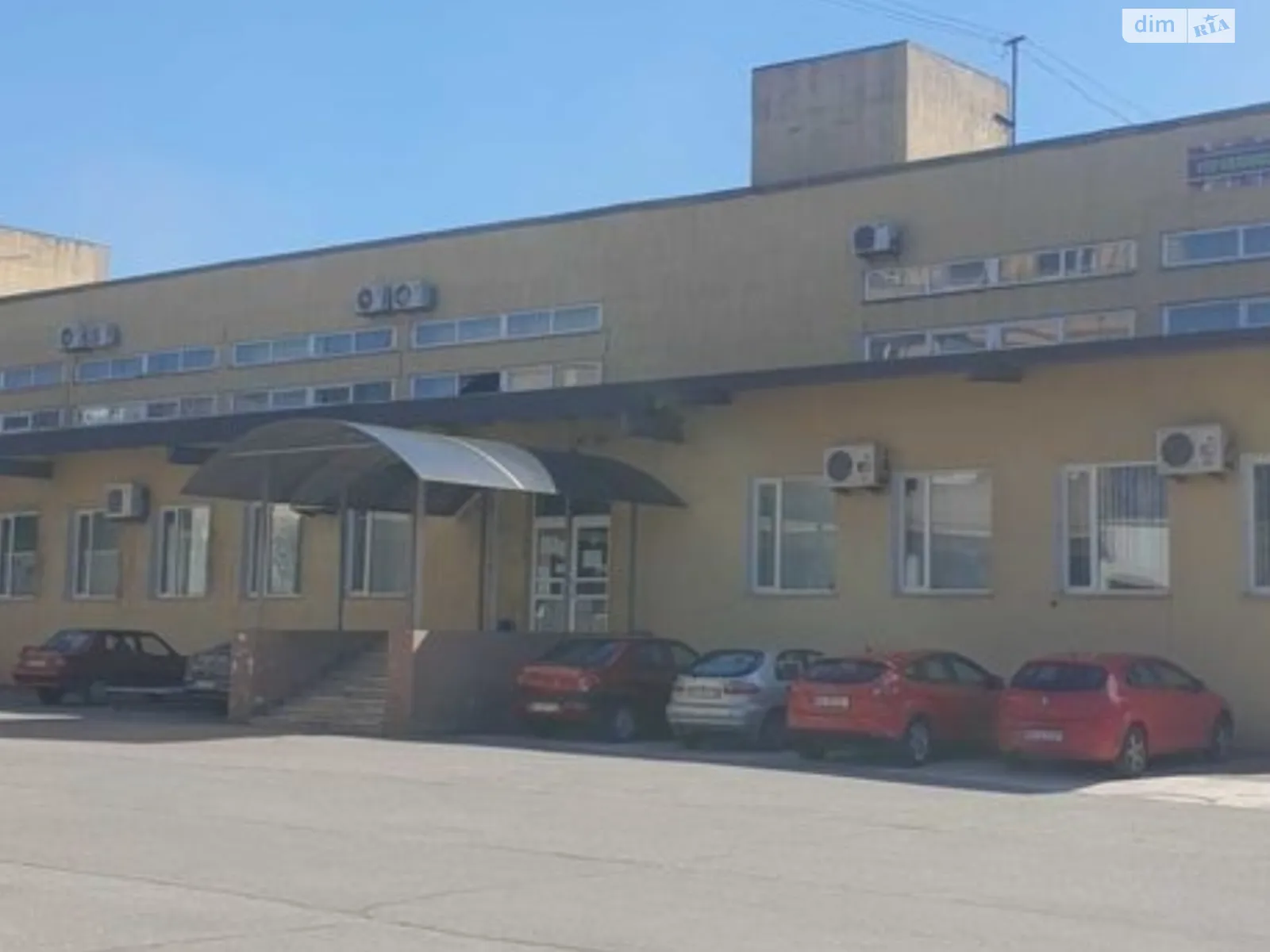 Сдается в аренду офис 254 кв. м в бизнес-центре, цена: 20320 грн - фото 1
